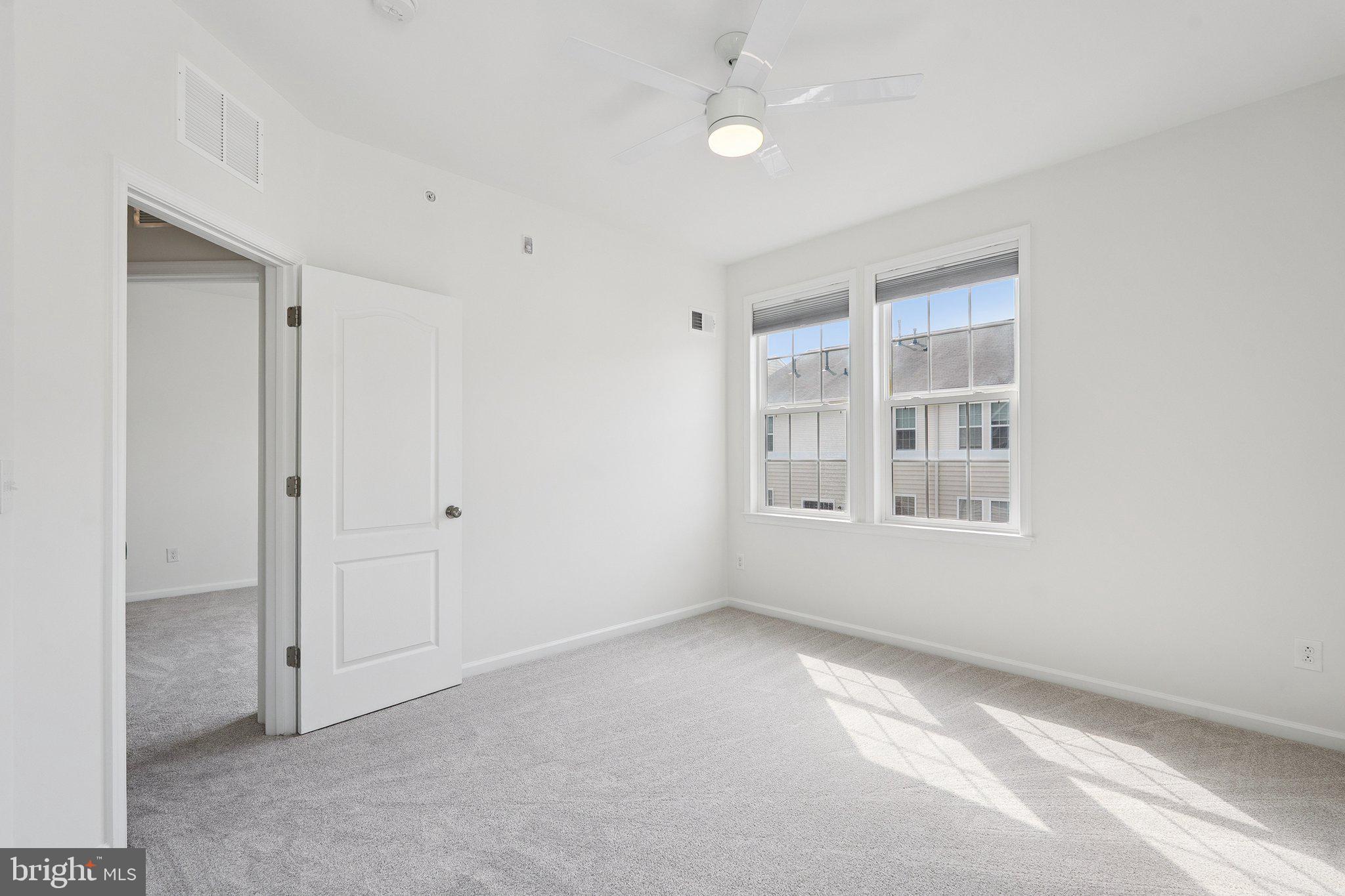 MERCER PARK CONDOMINIUM - Residential Lease