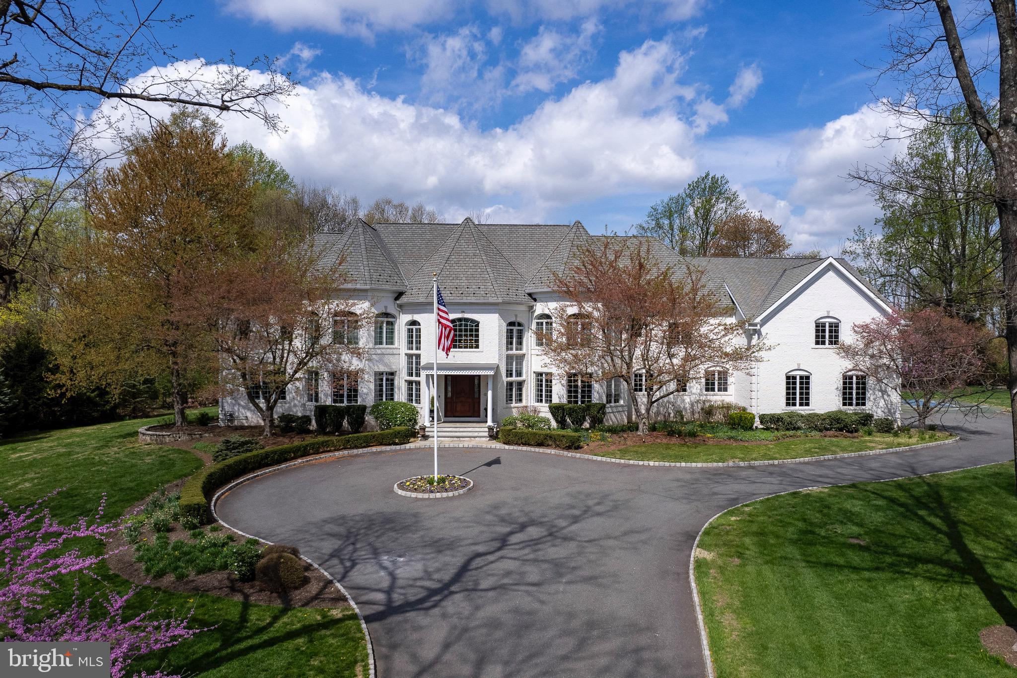 15 LEONARD COURT