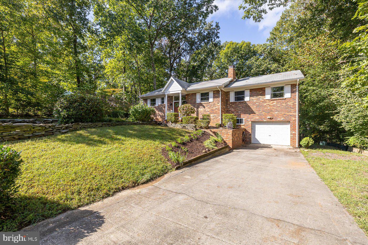 BLUE RIDGE SHORES - Residential