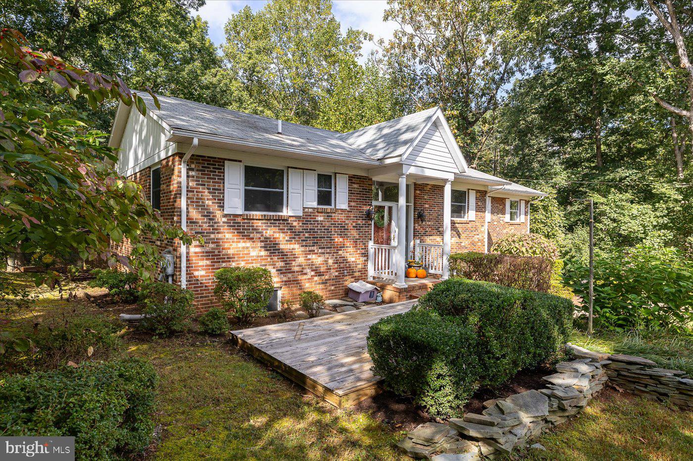 BLUE RIDGE SHORES - Residential