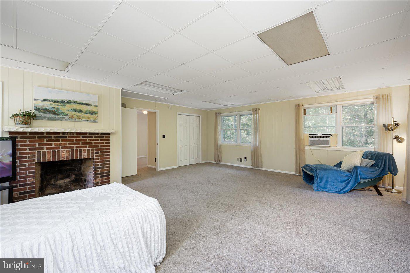 BLUE RIDGE SHORES - Residential