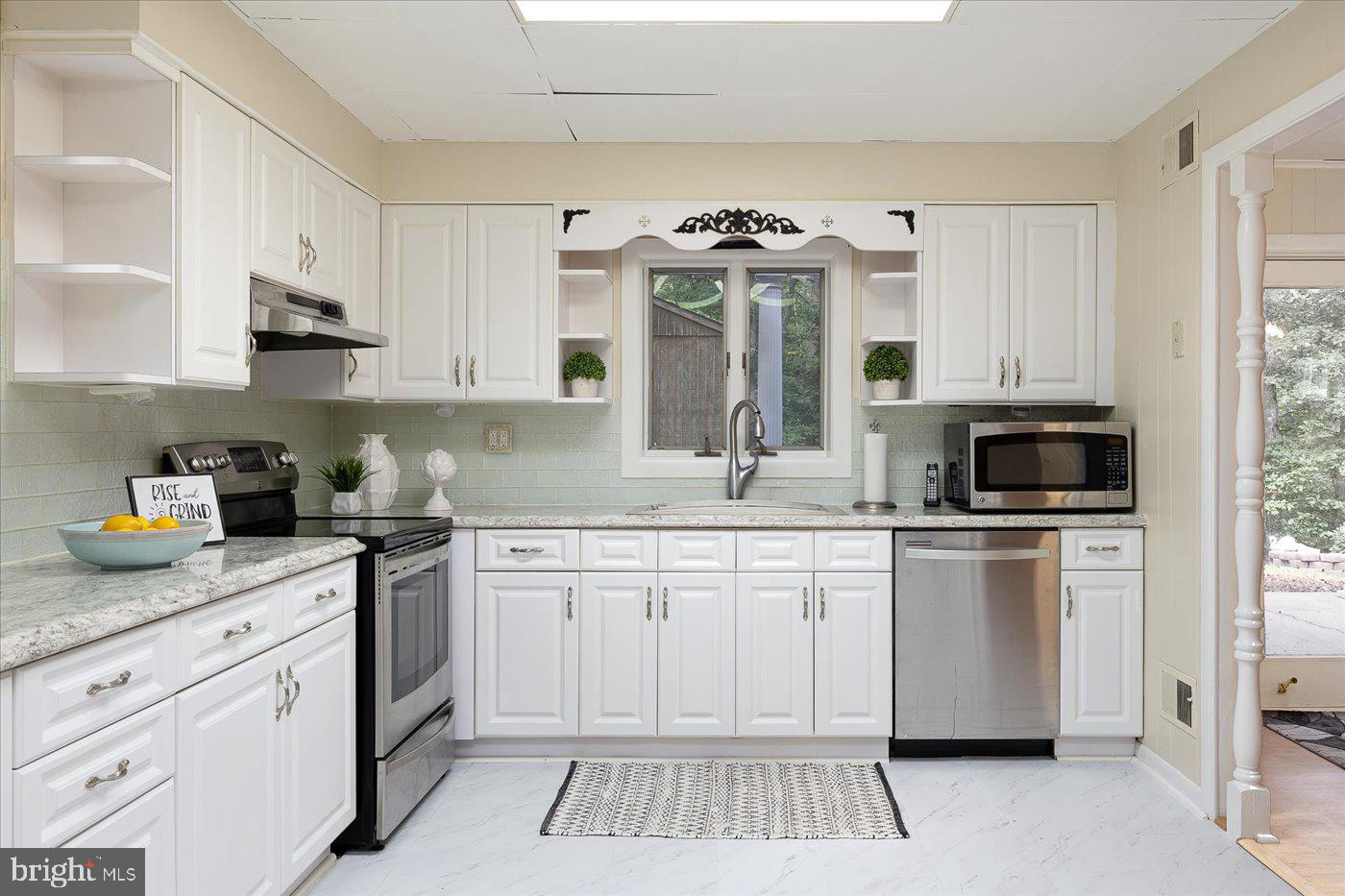 BLUE RIDGE SHORES - Residential