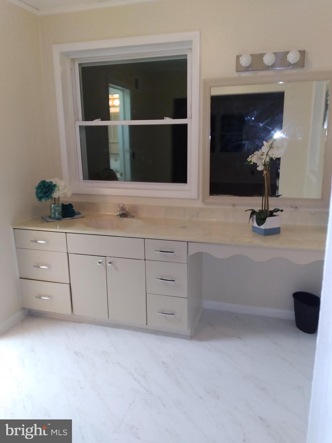 BLUE RIDGE SHORES - Residential