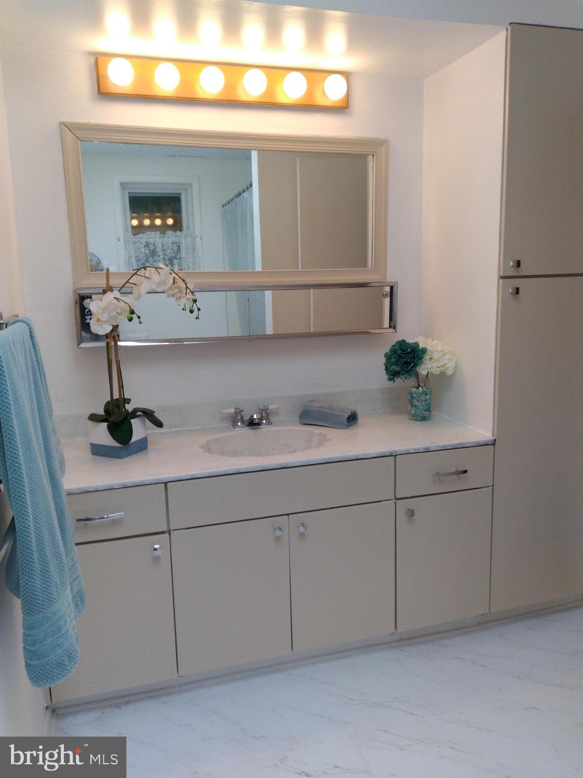 BLUE RIDGE SHORES - Residential