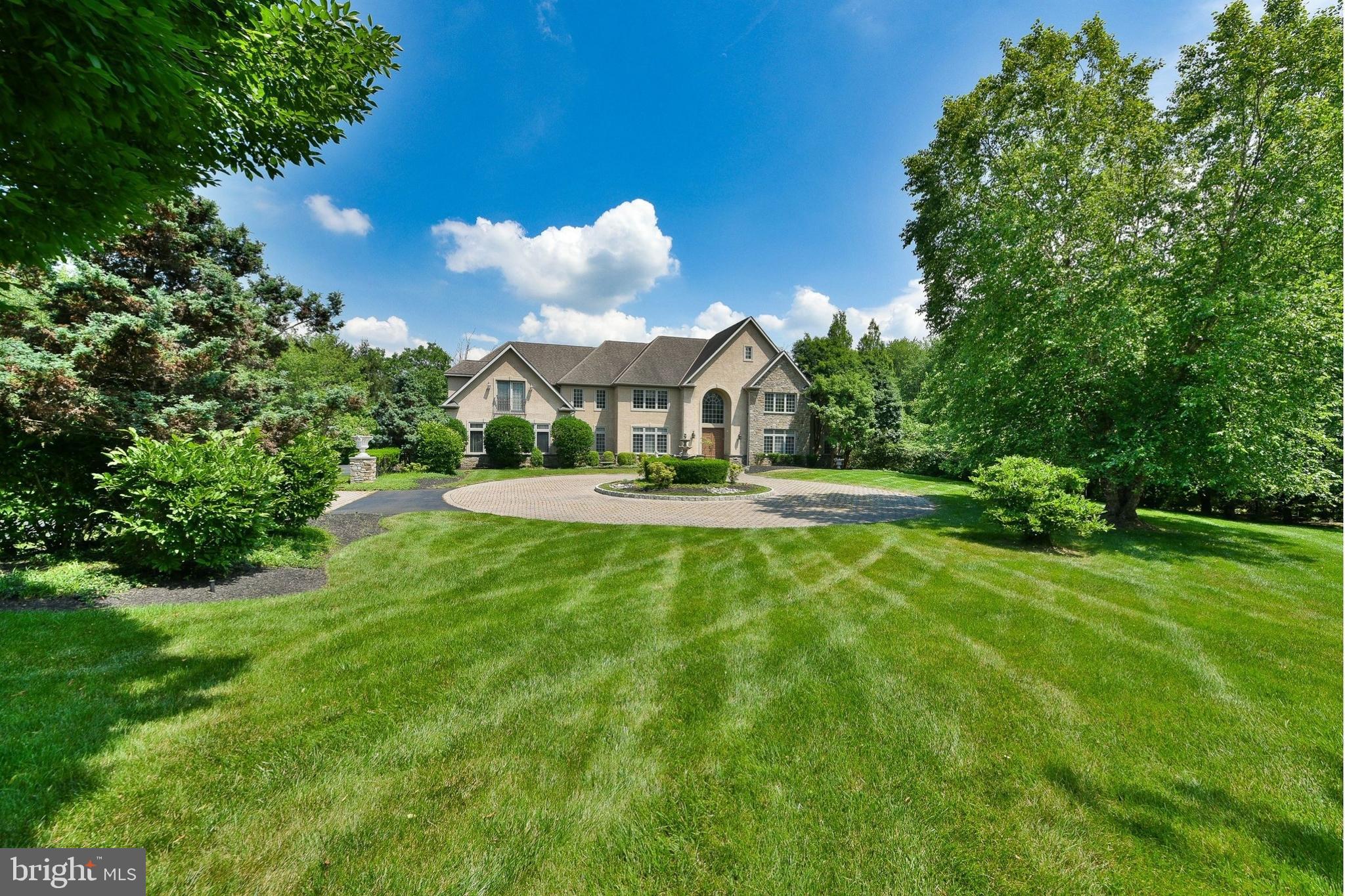 LAMPLIGHTER GLEN - Residential