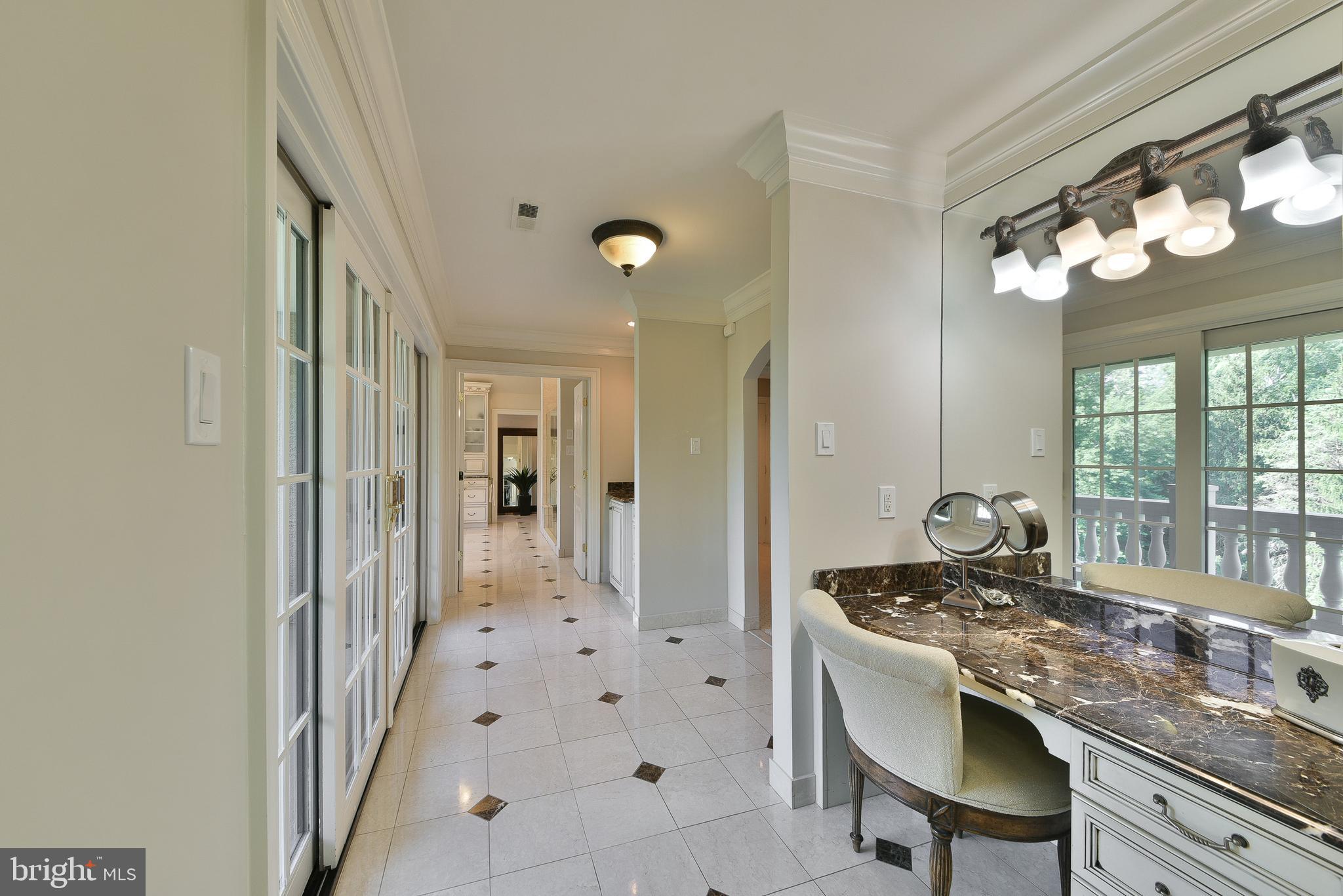 LAMPLIGHTER GLEN - Residential