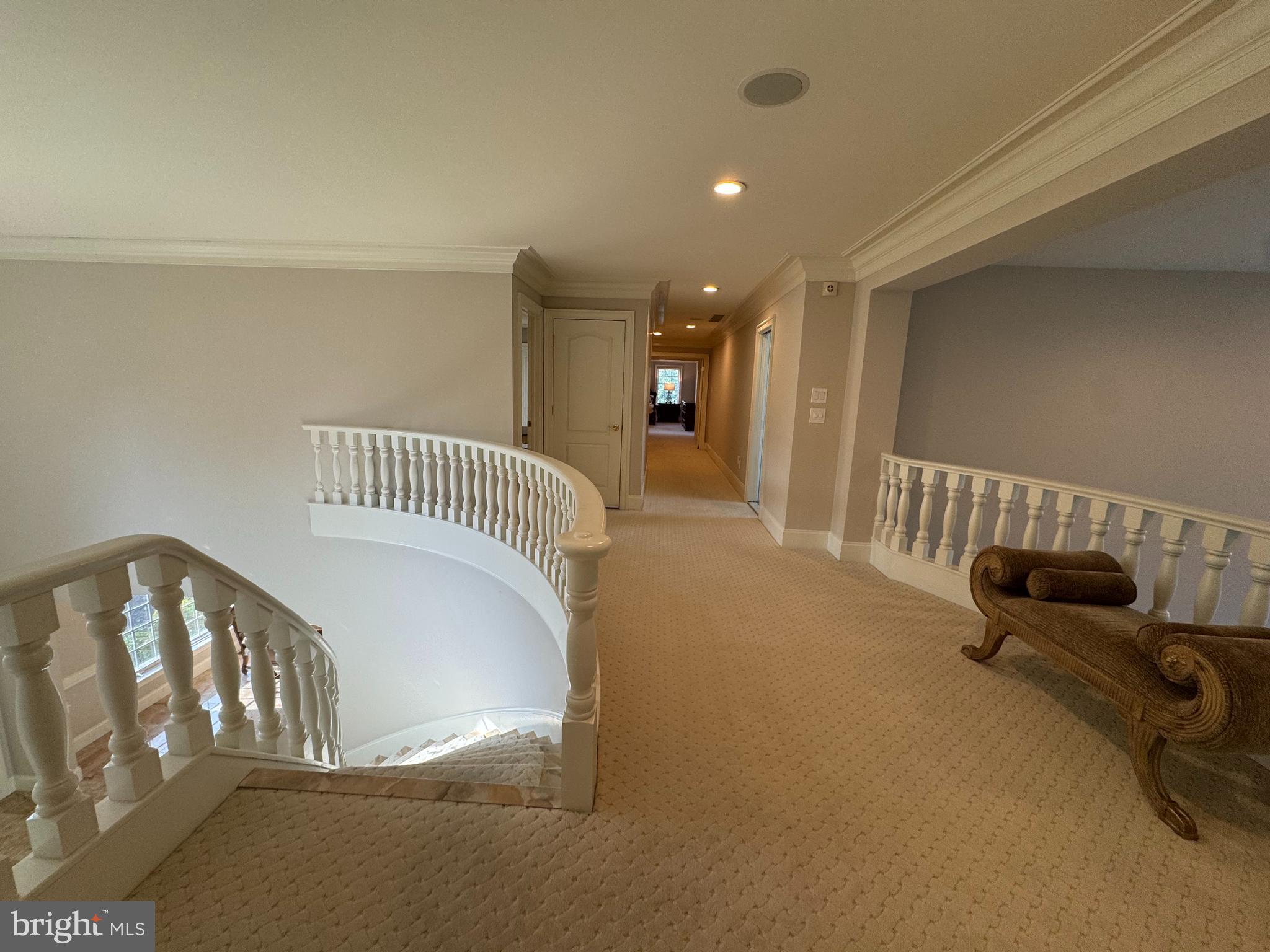 LAMPLIGHTER GLEN - Residential