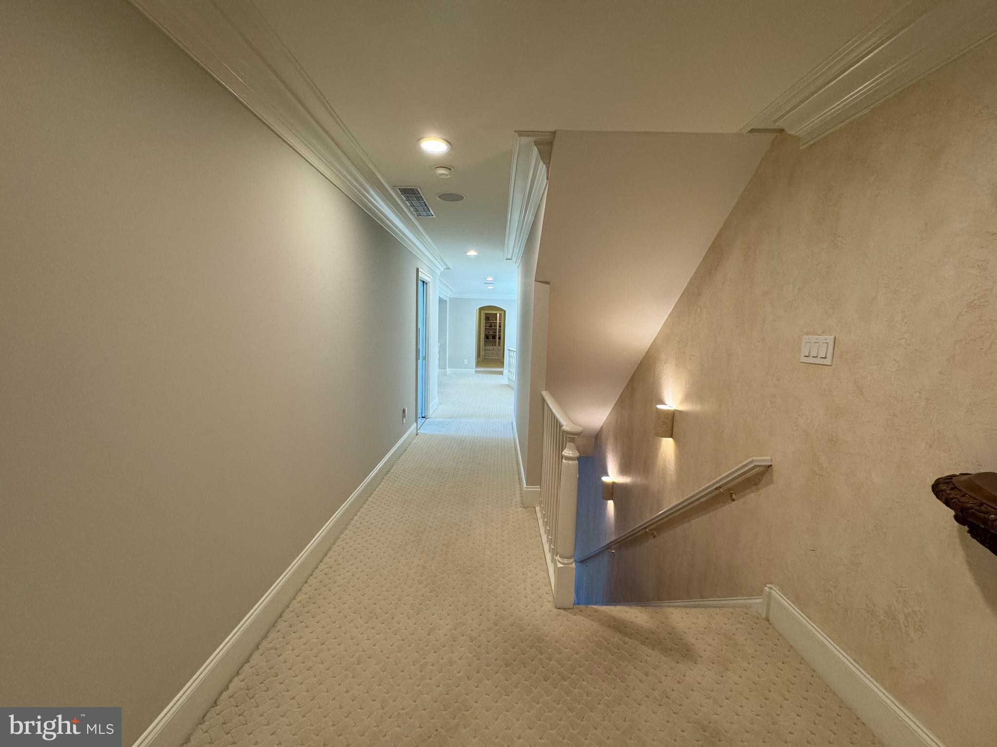 LAMPLIGHTER GLEN - Residential