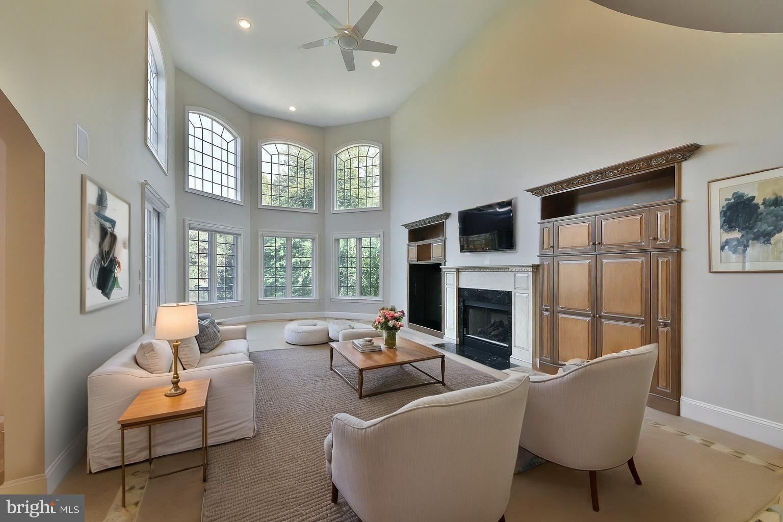 LAMPLIGHTER GLEN - Residential