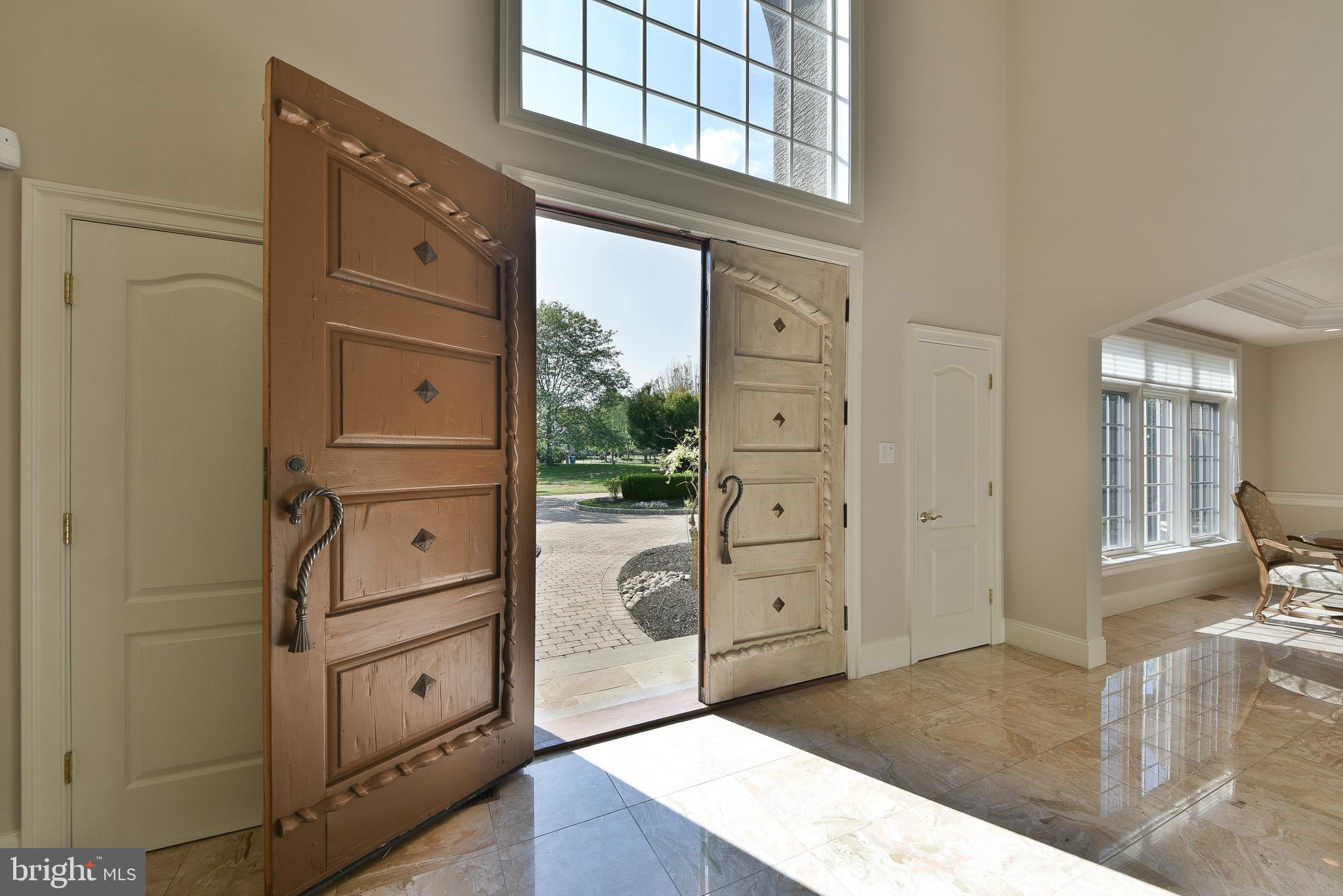 LAMPLIGHTER GLEN - Residential