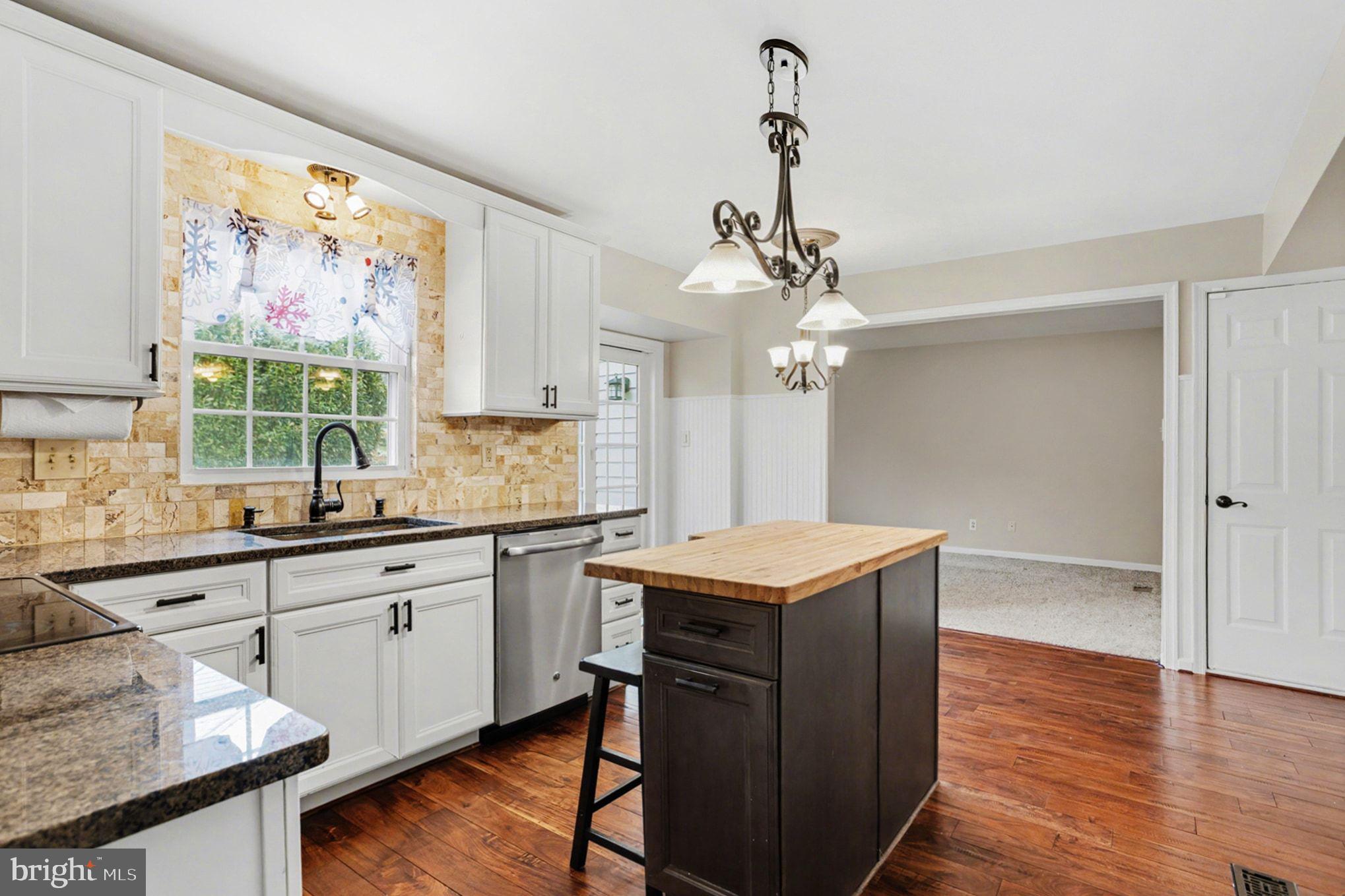 DURHAM MANOR - Residential