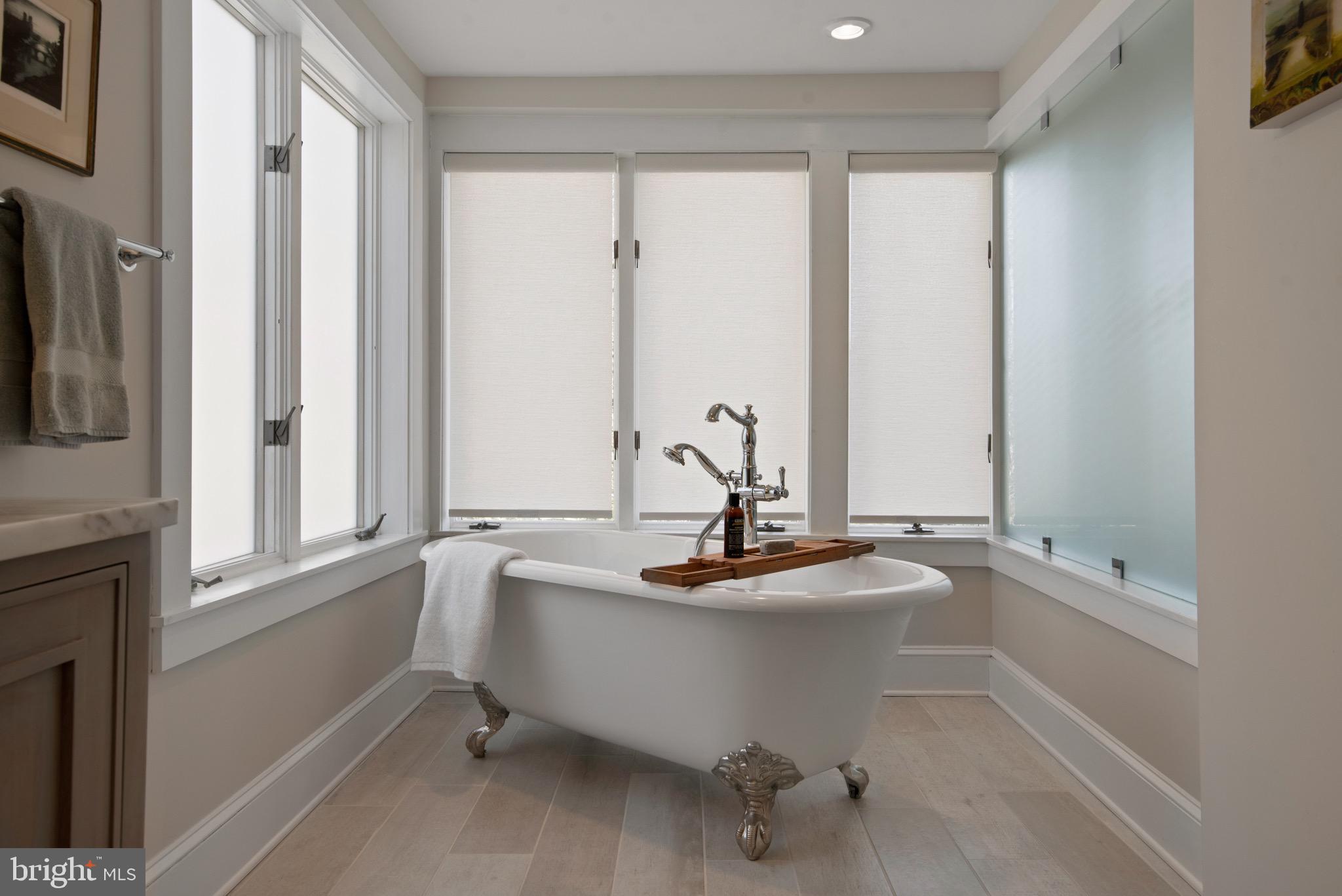 HISTORIC DISTRICT - Residential