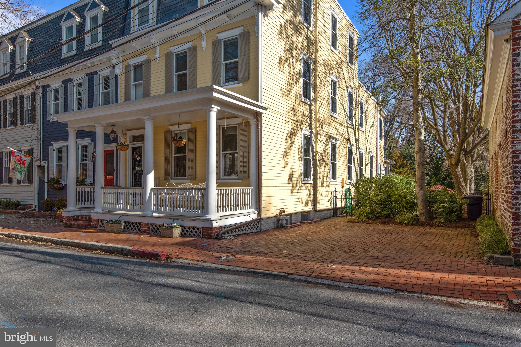 HISTORIC DISTRICT - Residential