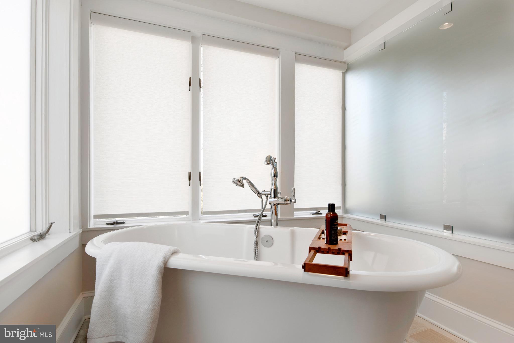 HISTORIC DISTRICT - Residential