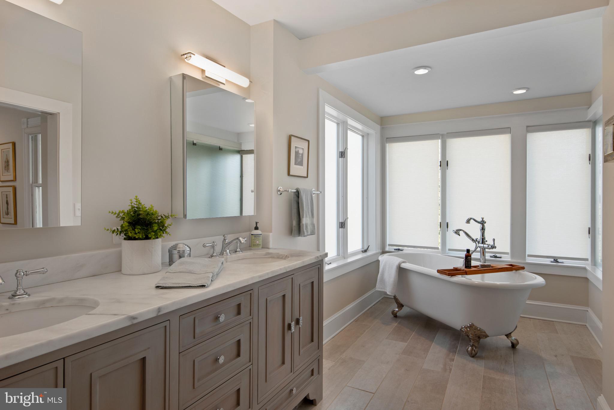 HISTORIC DISTRICT - Residential