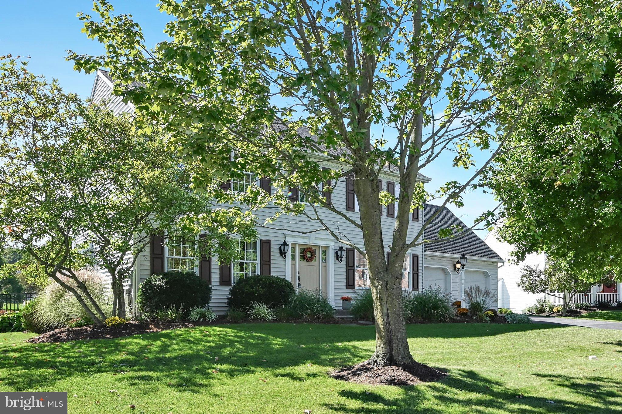 42 MANOR CIRCLE