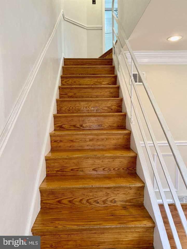 IVERSON VILLAGE CONDO - Residential Lease