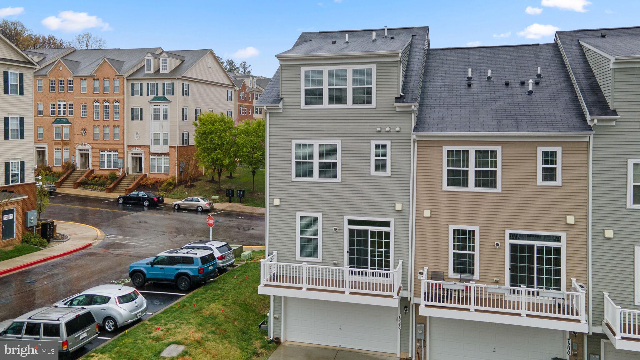 ELKRIDGE CROSSING - Residential