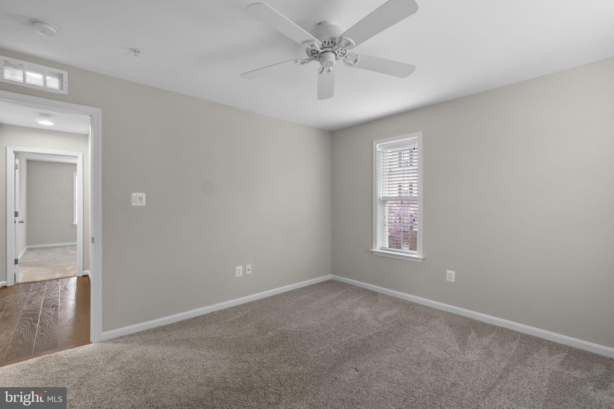 ELKRIDGE CROSSING - Residential