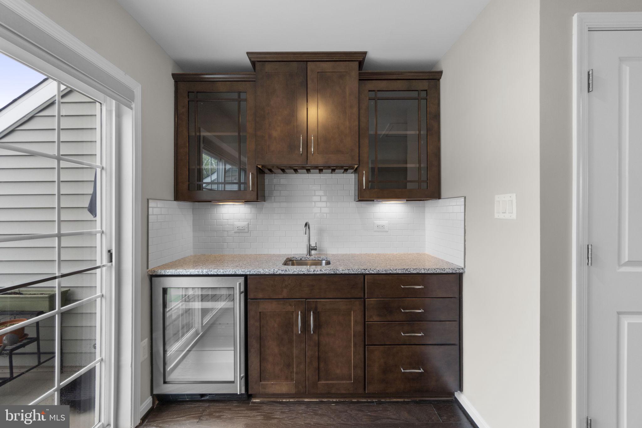 ELKRIDGE CROSSING - Residential