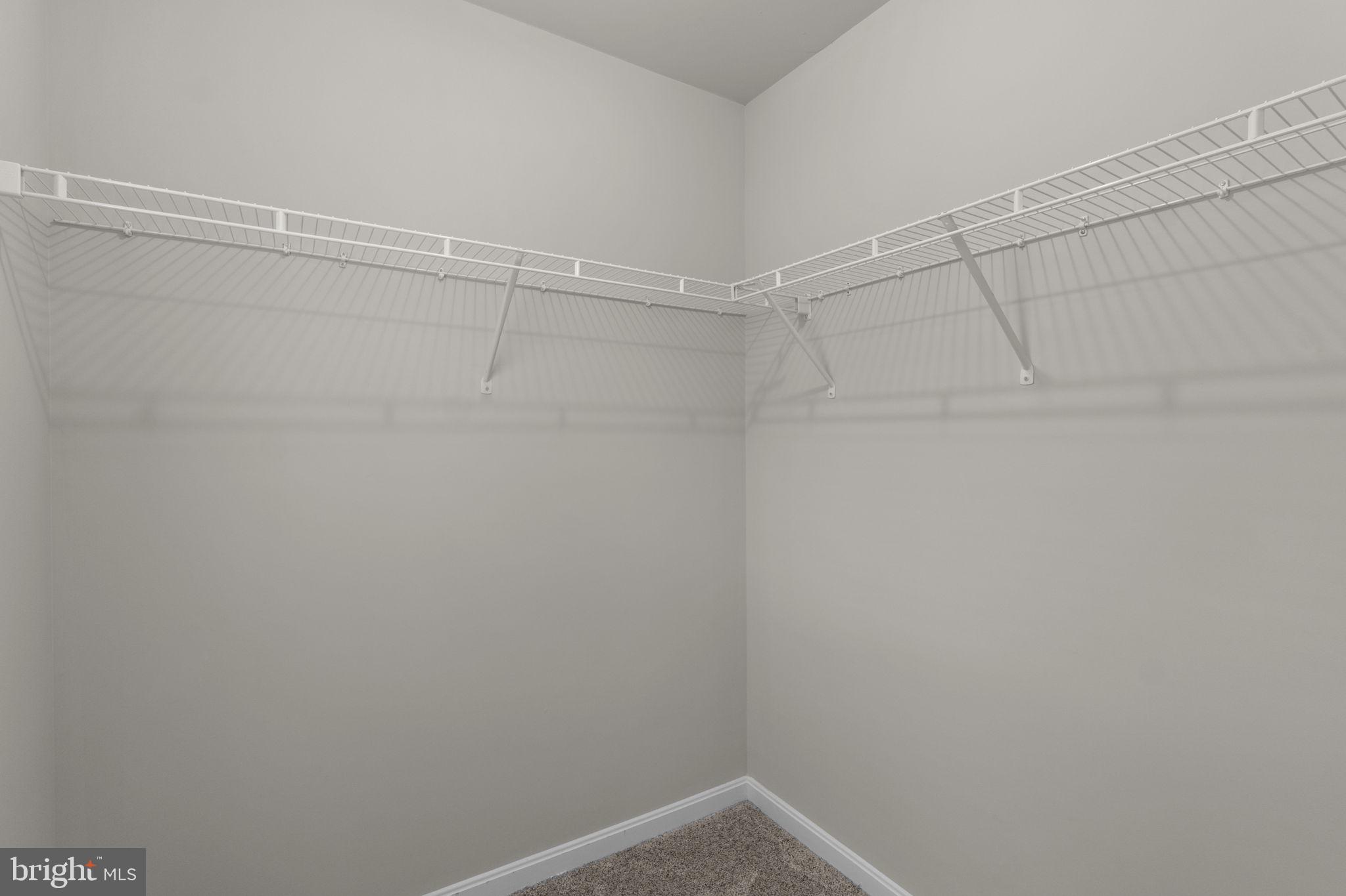 ELKRIDGE CROSSING - Residential