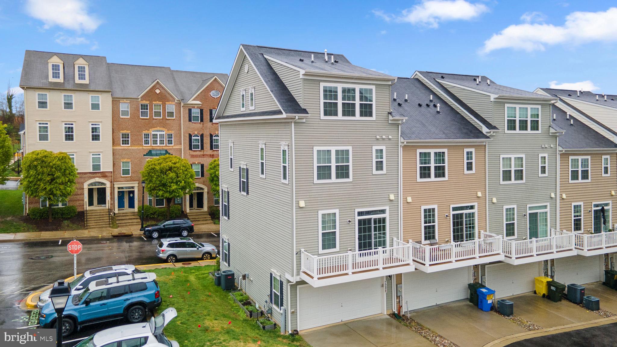 ELKRIDGE CROSSING - Residential