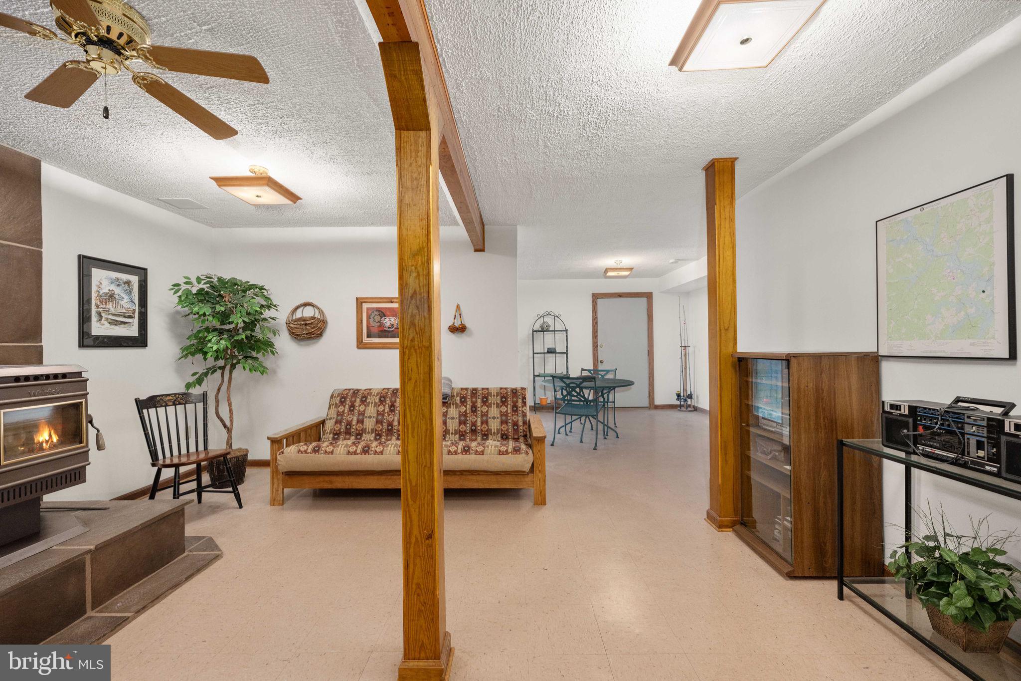 TARA WOODS - Residential