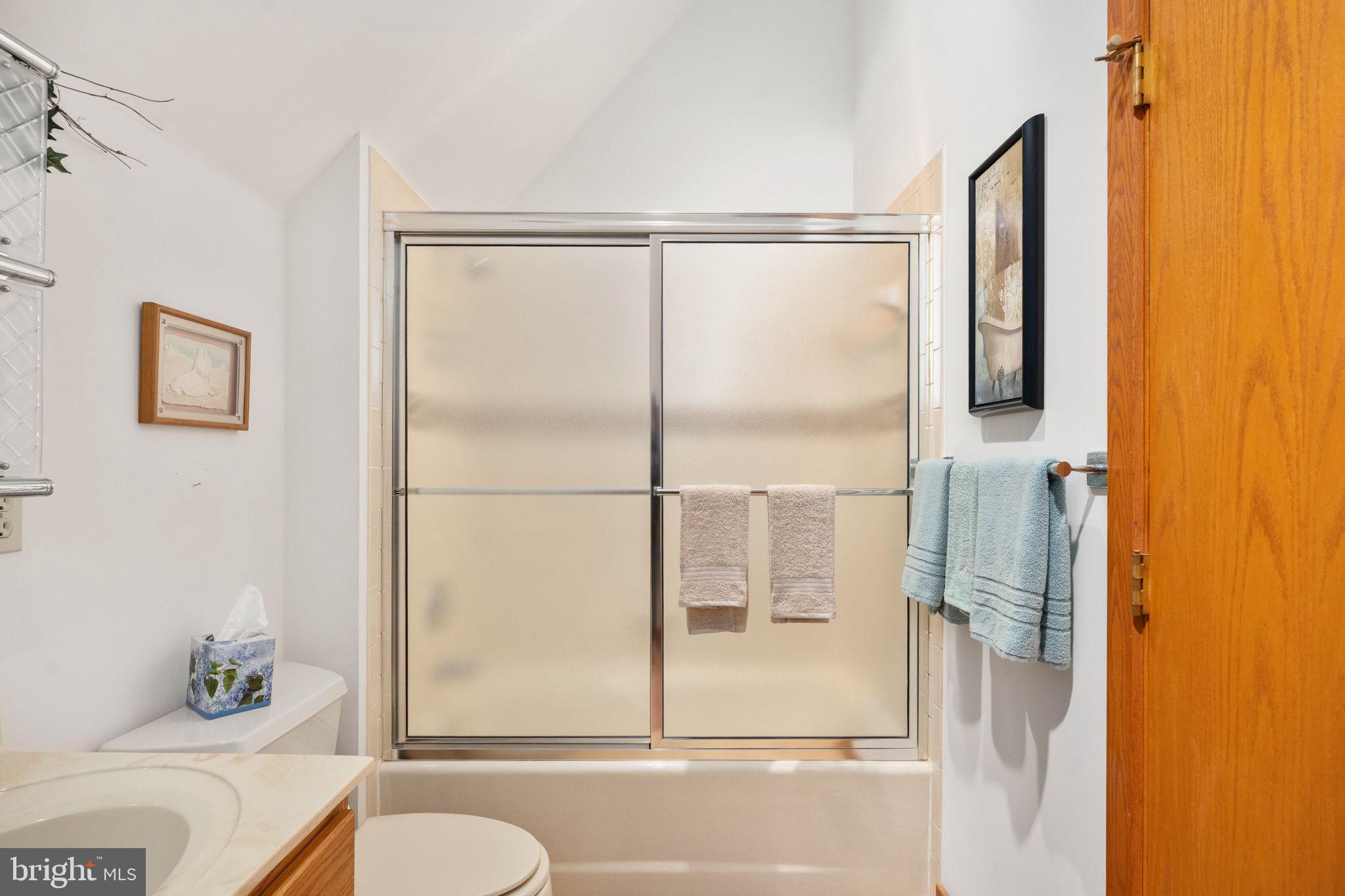 TARA WOODS - Residential