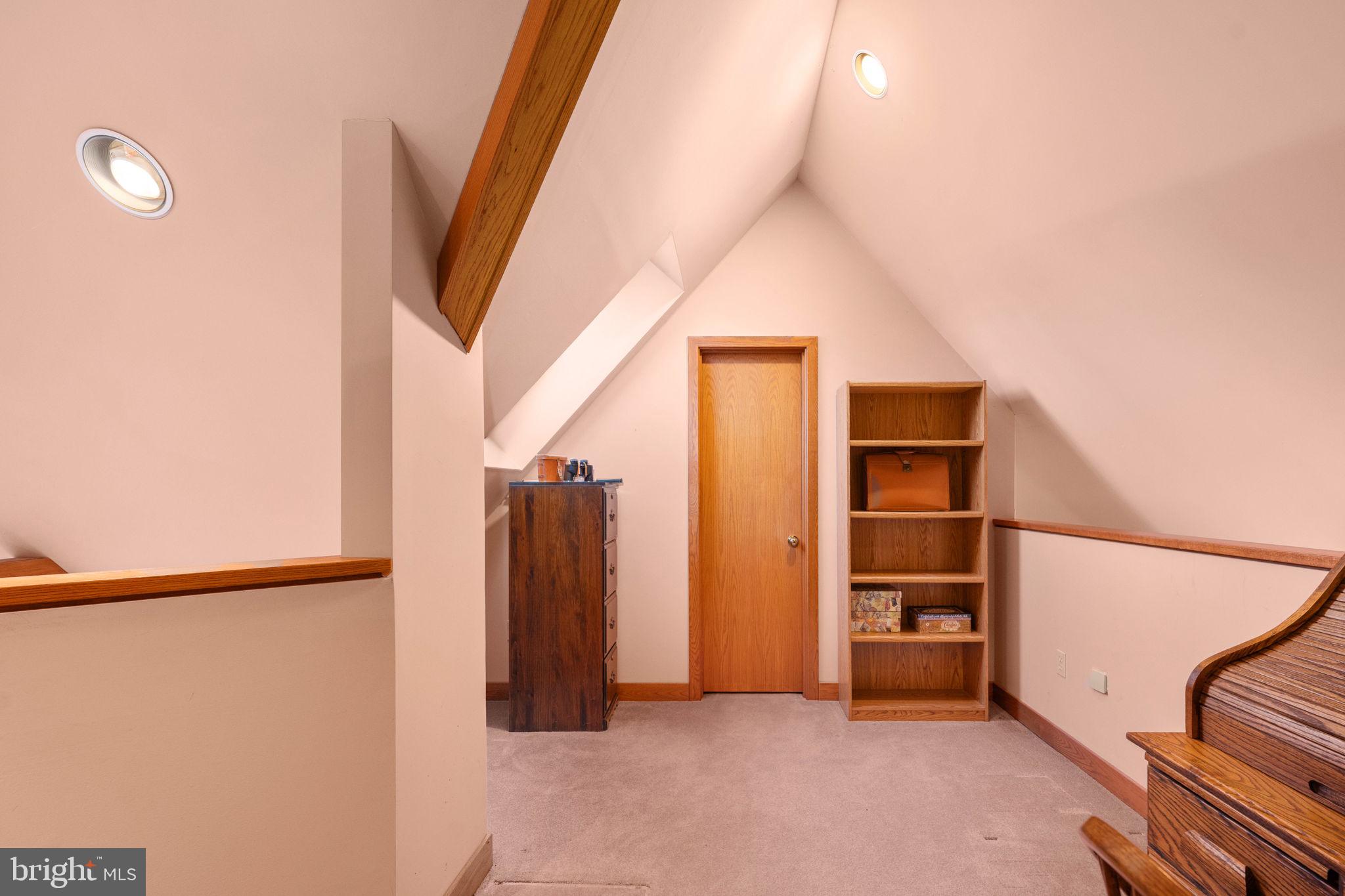 TARA WOODS - Residential