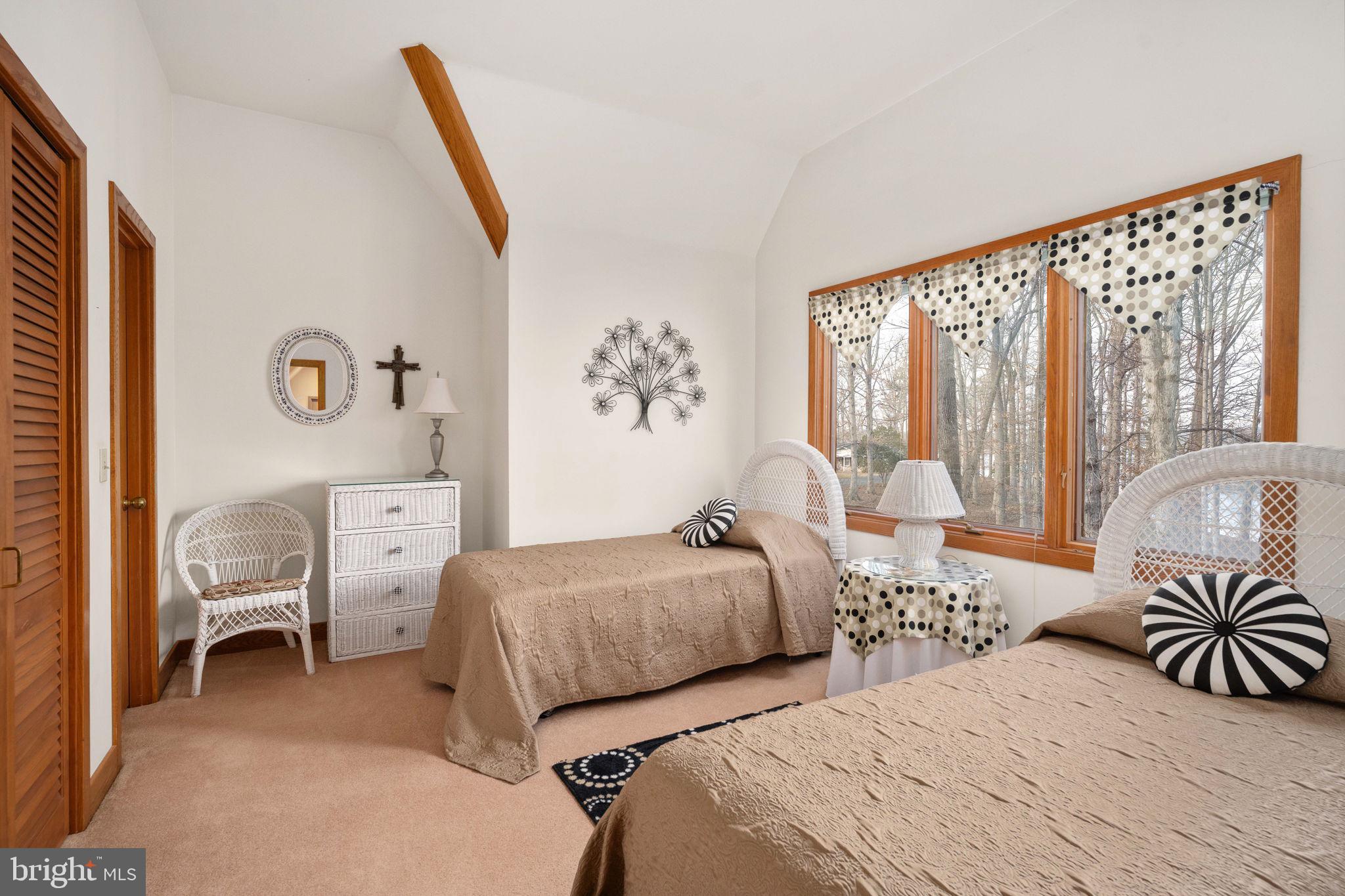 TARA WOODS - Residential