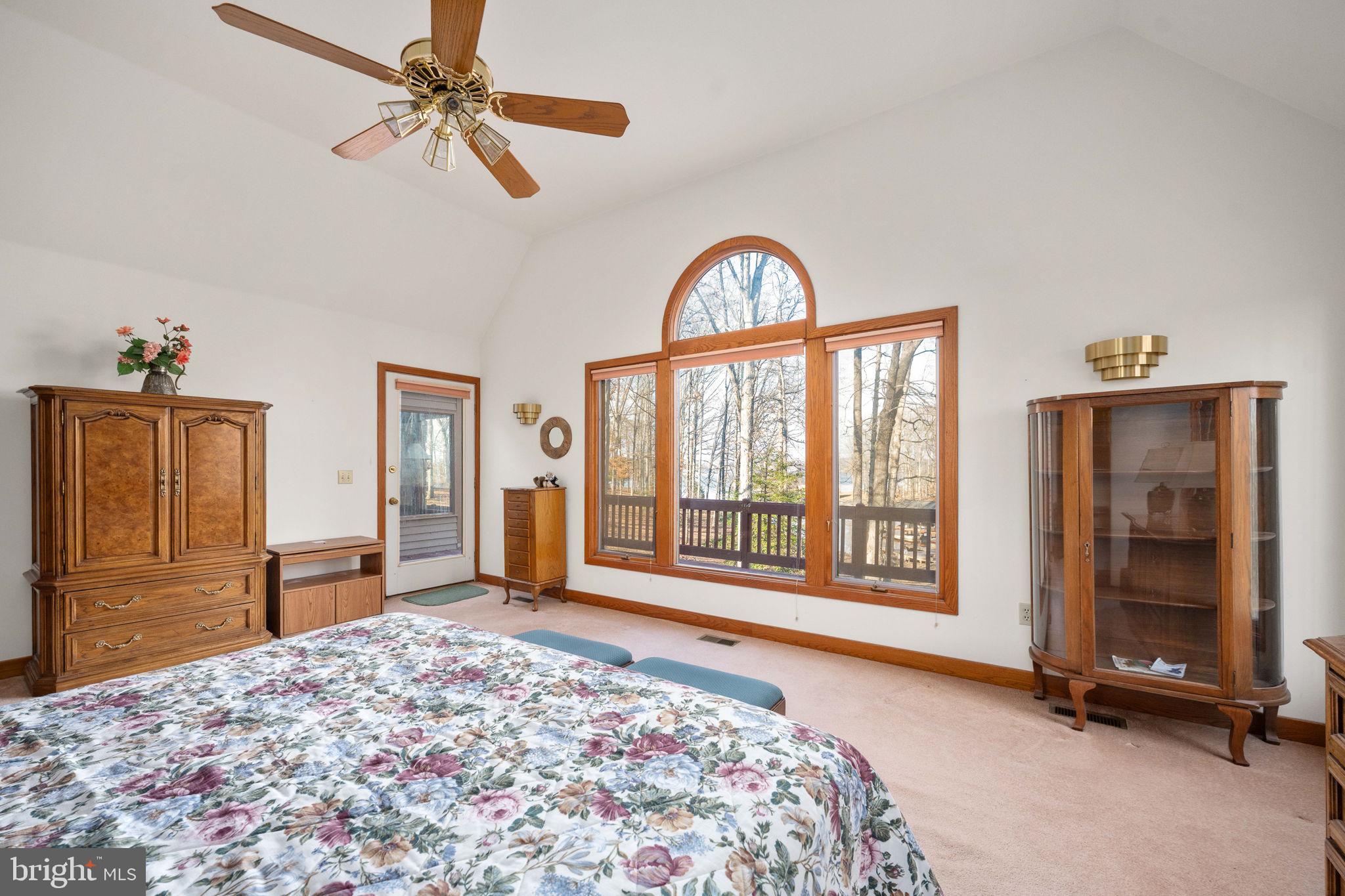 TARA WOODS - Residential