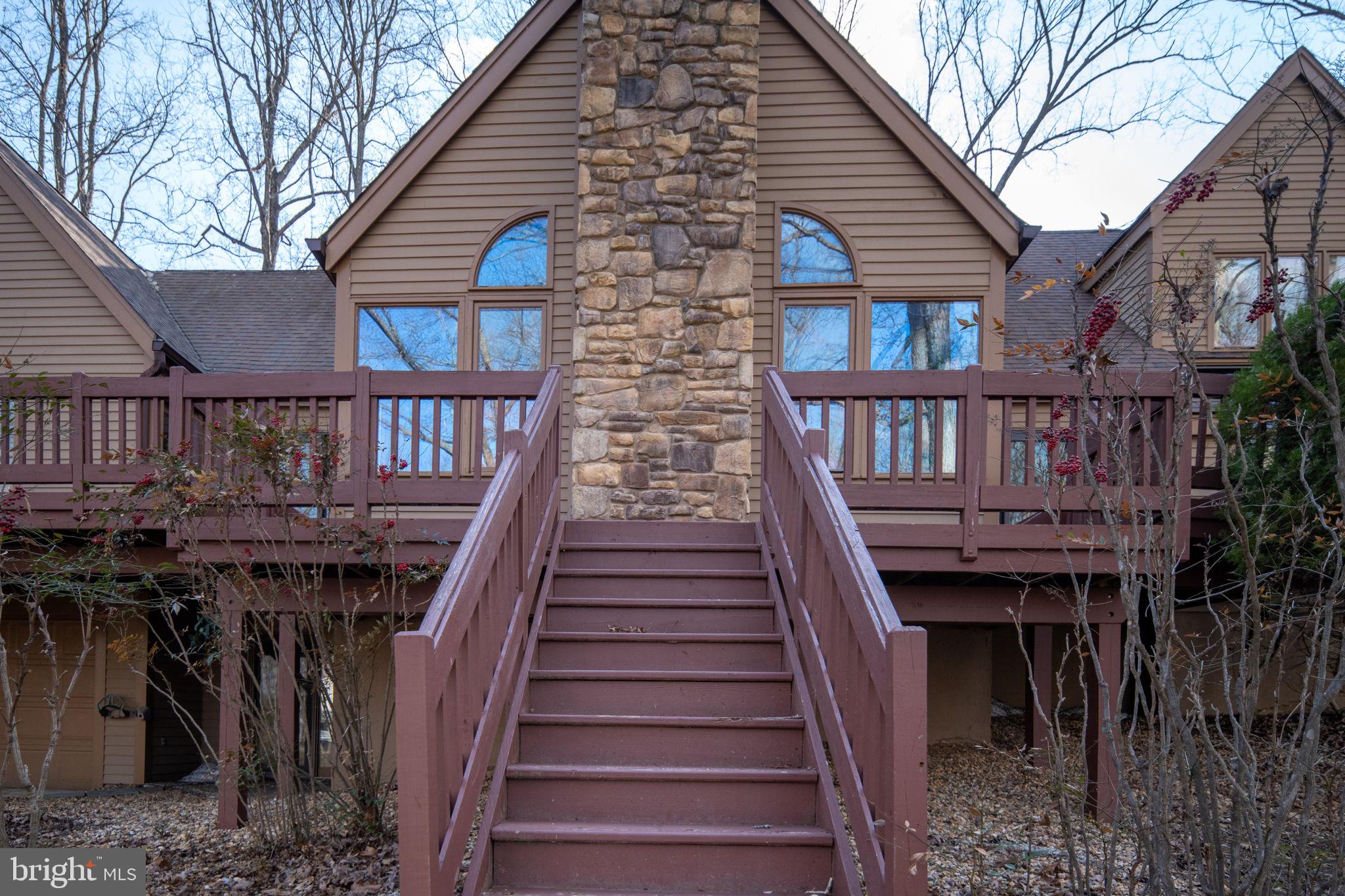 TARA WOODS - Residential