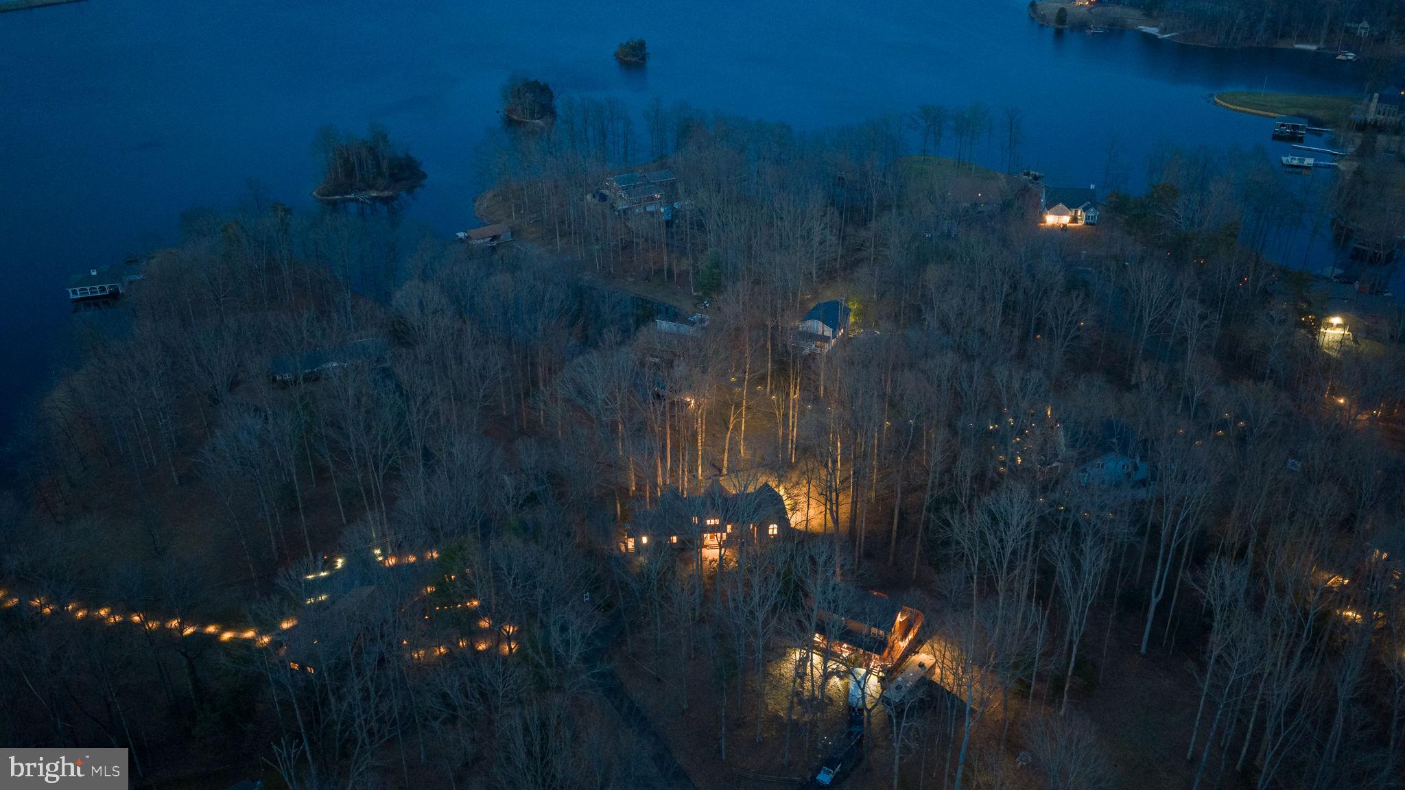 TARA WOODS - Residential