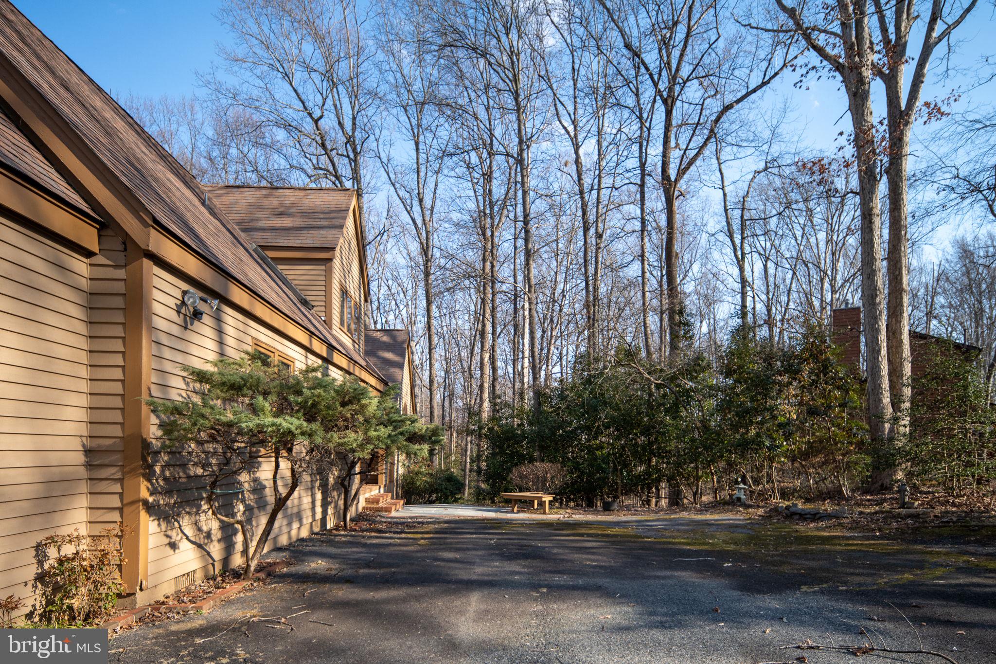 TARA WOODS - Residential