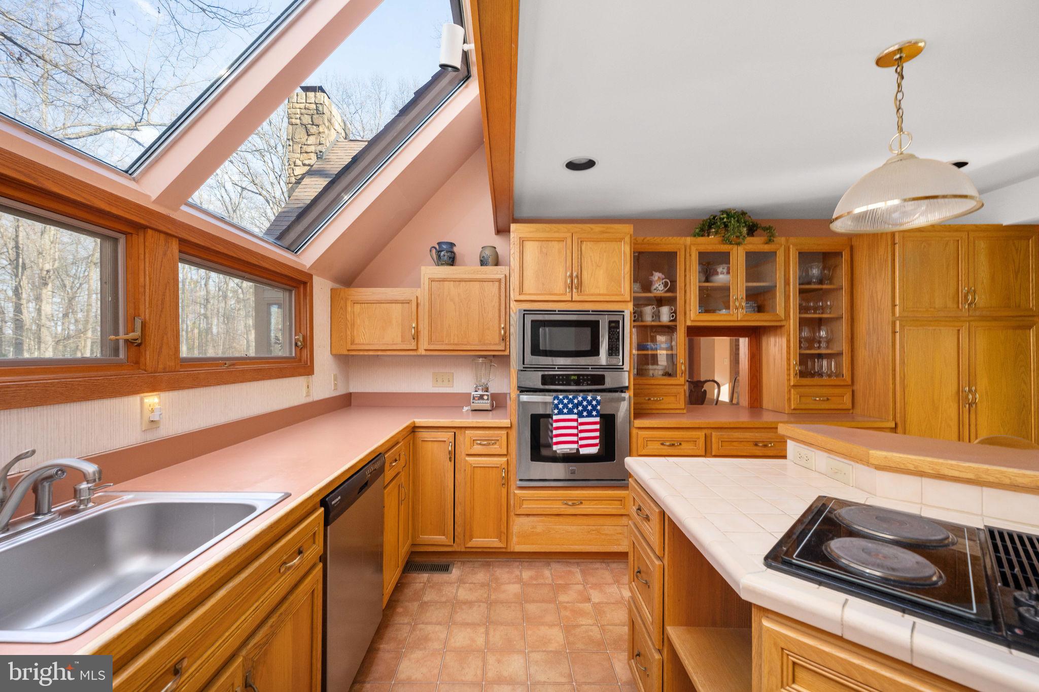 TARA WOODS - Residential