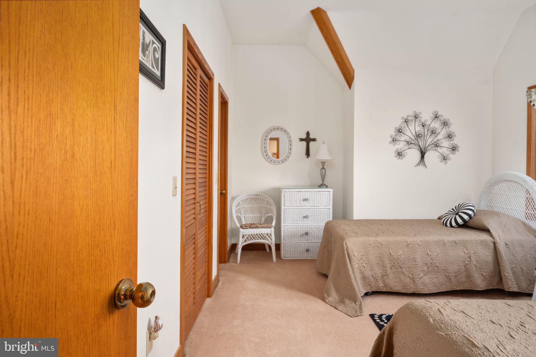 TARA WOODS - Residential