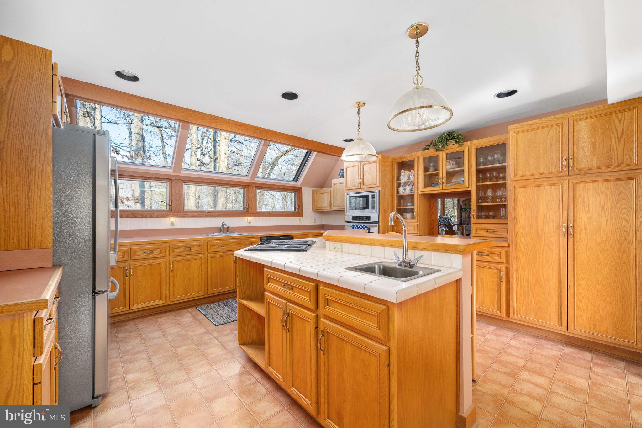 TARA WOODS - Residential