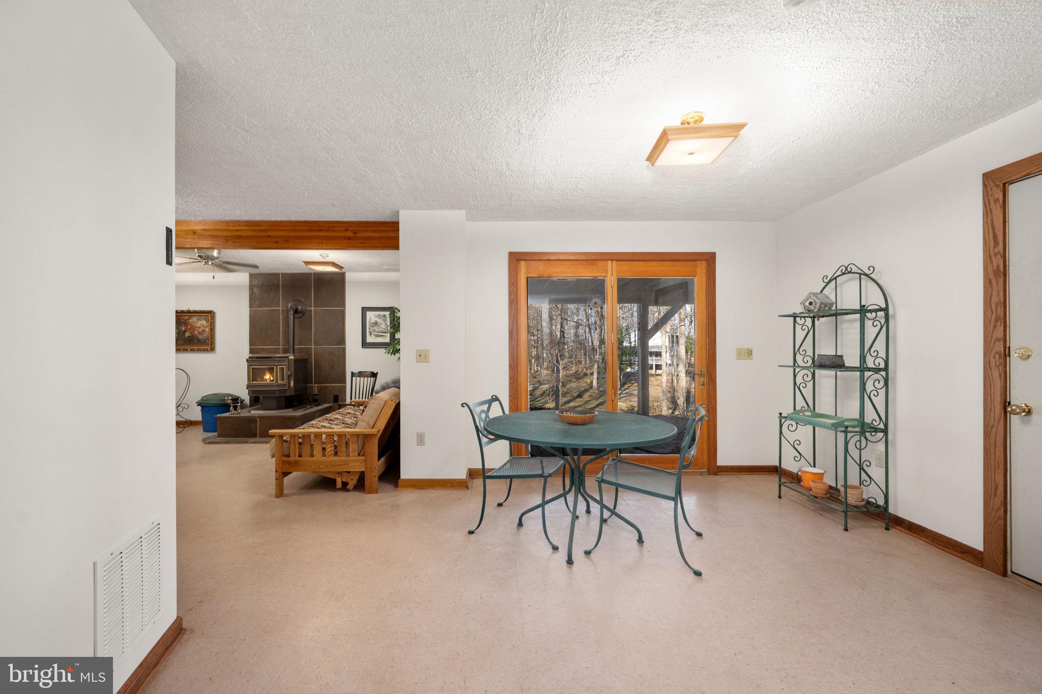 TARA WOODS - Residential