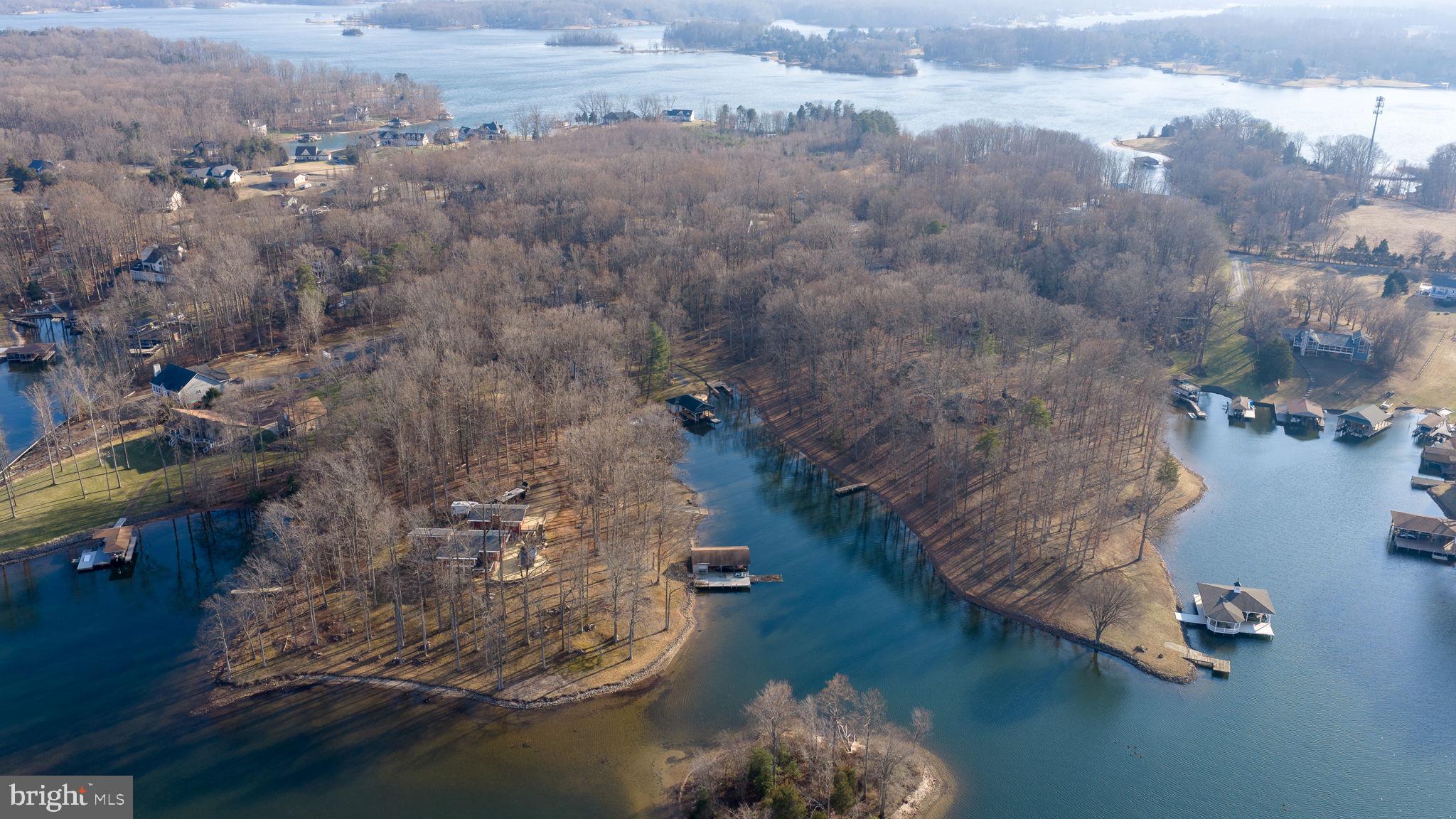 TARA WOODS - Residential