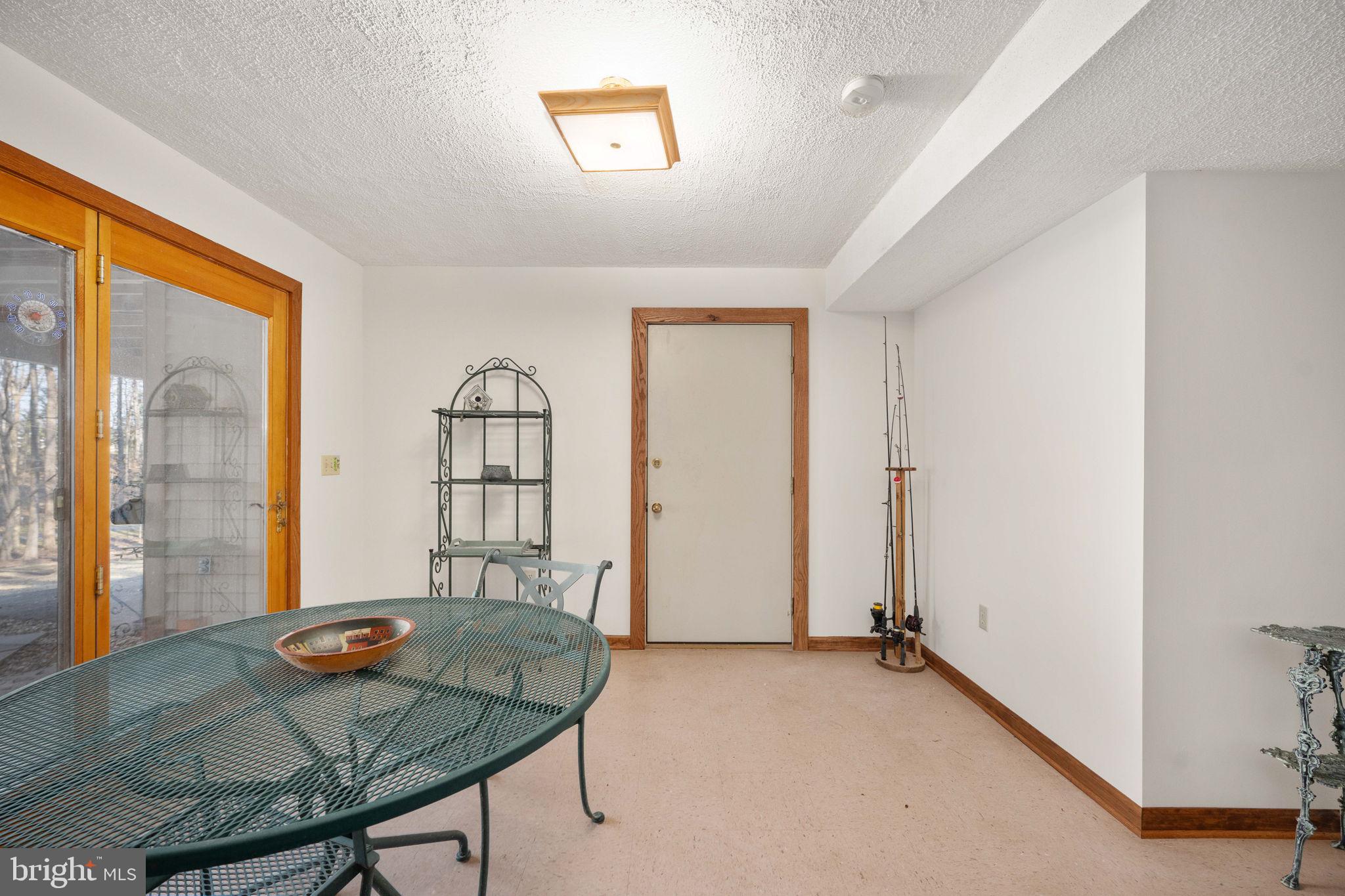 TARA WOODS - Residential