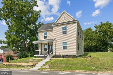 400 LAKE STREET SALISBURY MD 21801