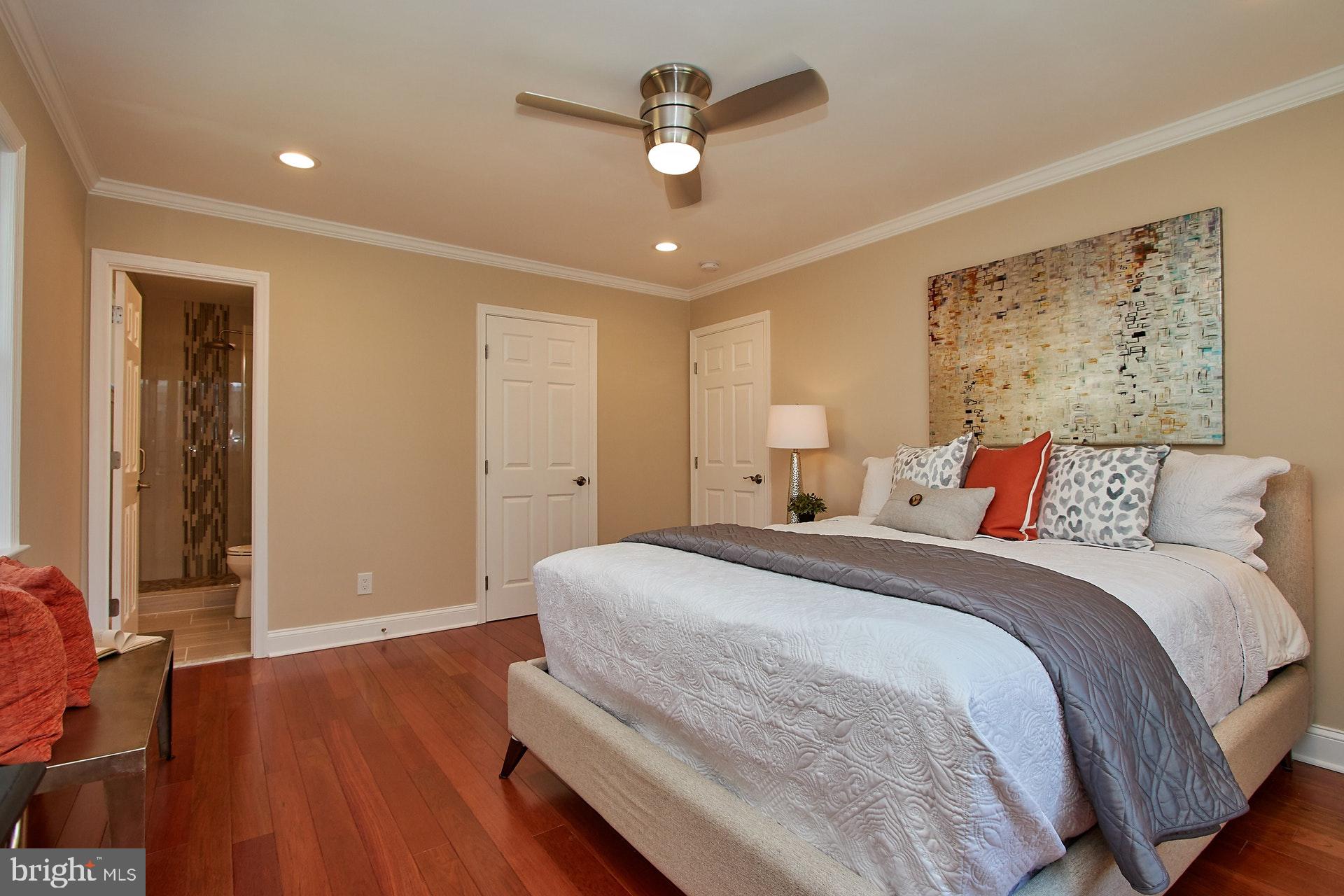 CHAPEL SQUARE - Residential