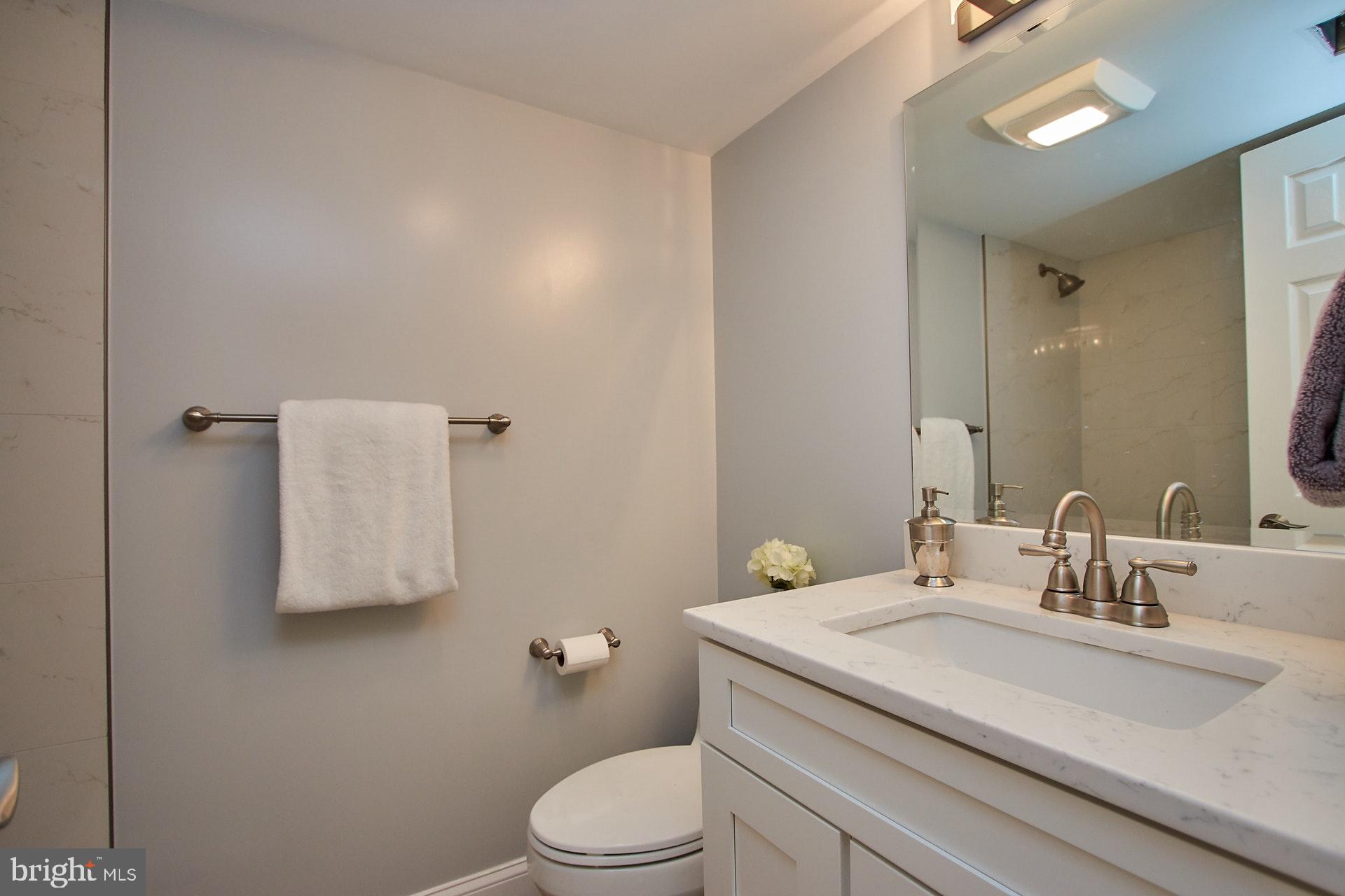 CHAPEL SQUARE - Residential