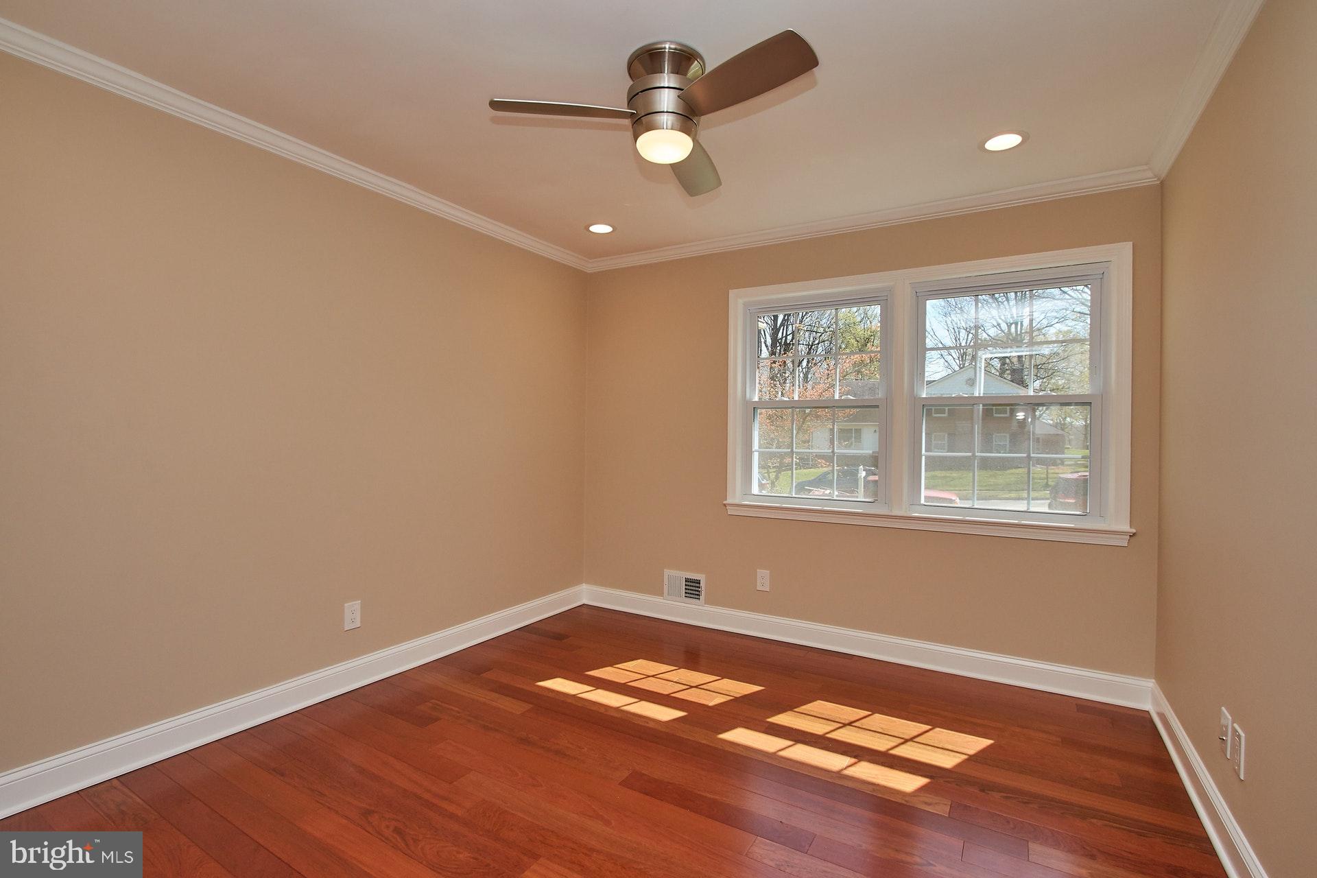 CHAPEL SQUARE - Residential