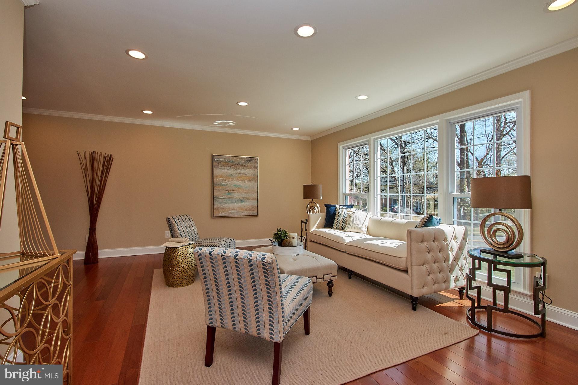 CHAPEL SQUARE - Residential