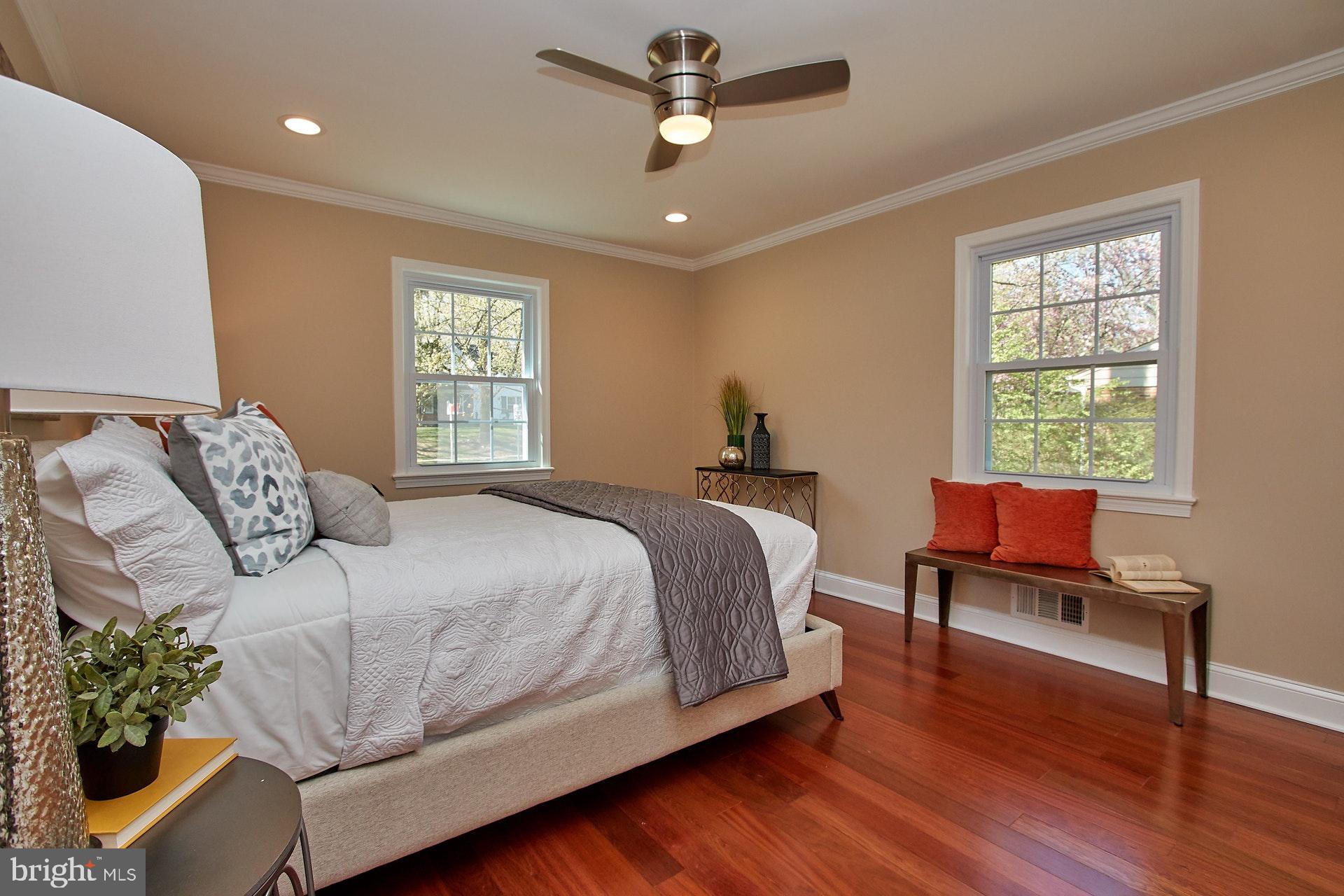 CHAPEL SQUARE - Residential