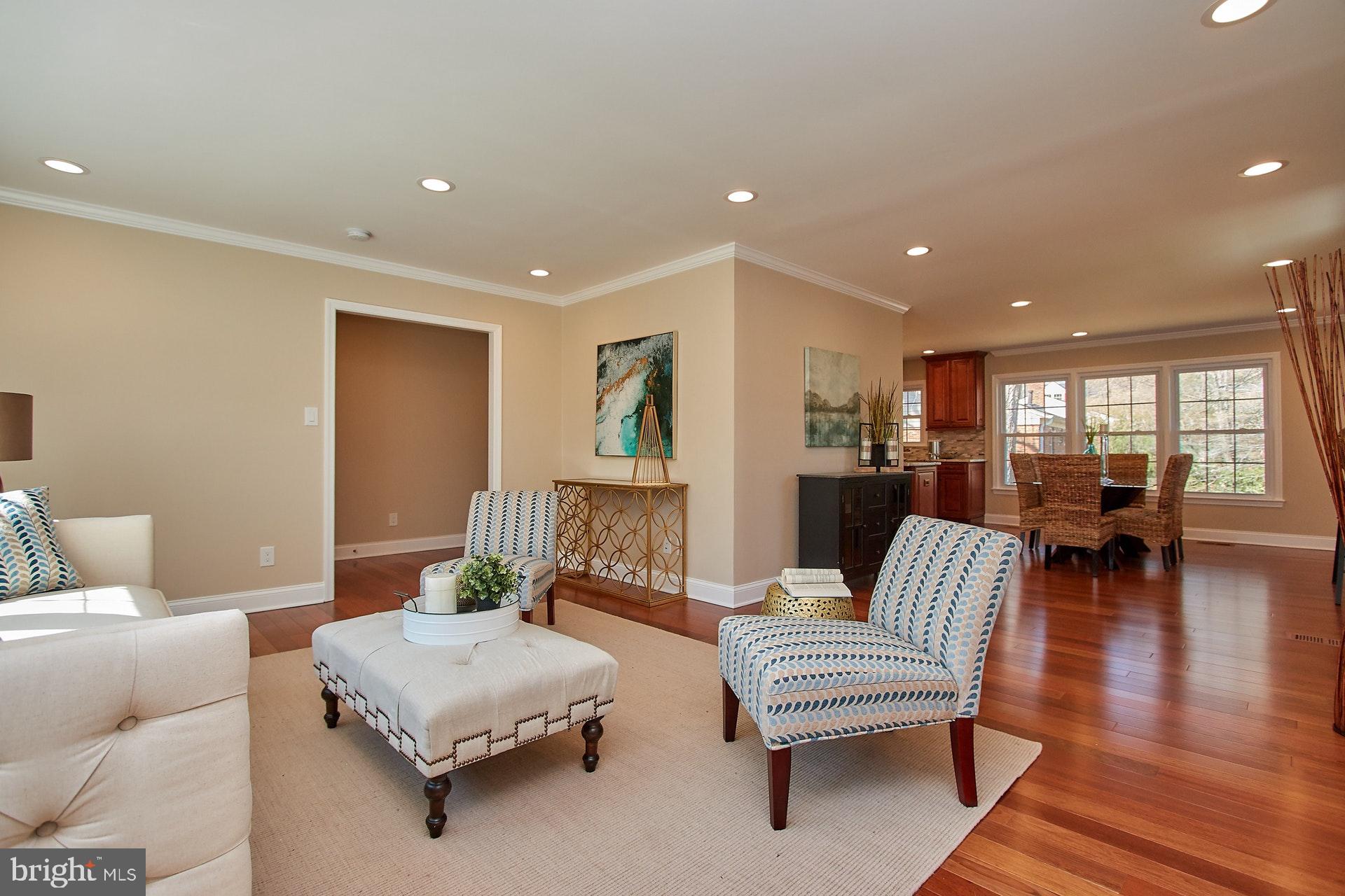 CHAPEL SQUARE - Residential