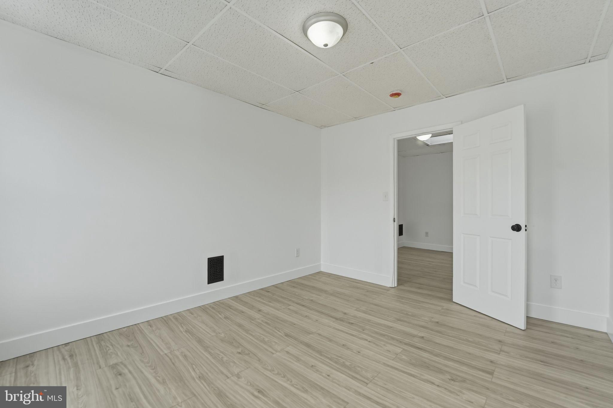 MADISON EASTEND - Residential