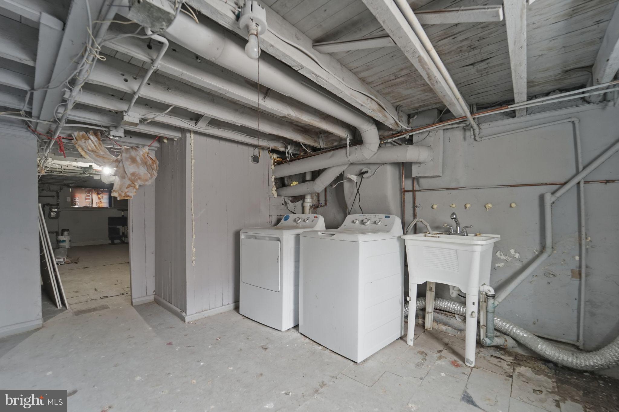 MADISON EASTEND - Residential