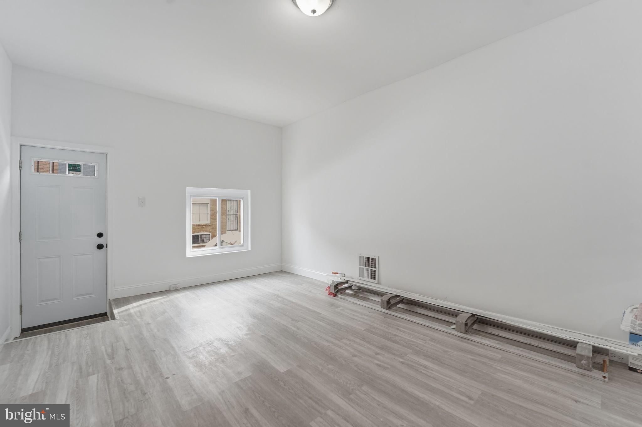 MADISON EASTEND - Residential